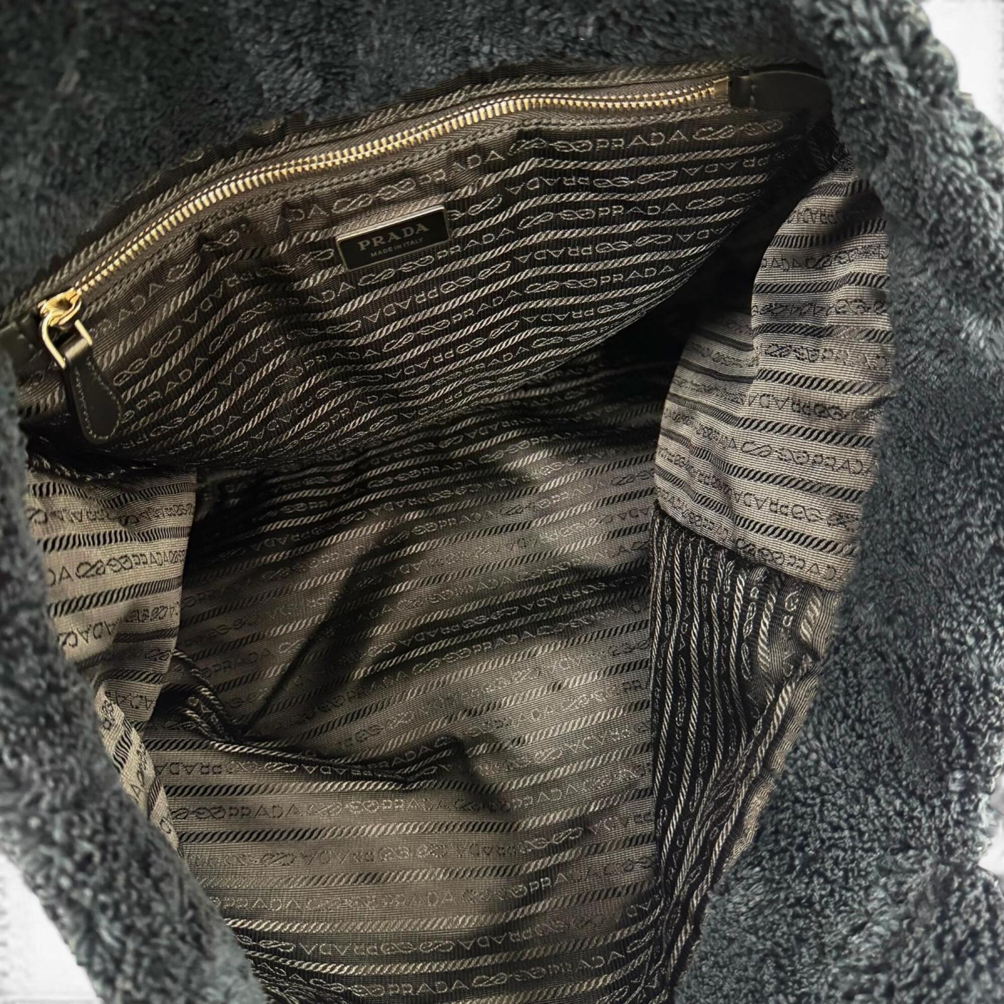 Prada Dark Navy Tote Bag (Pre-Owned)