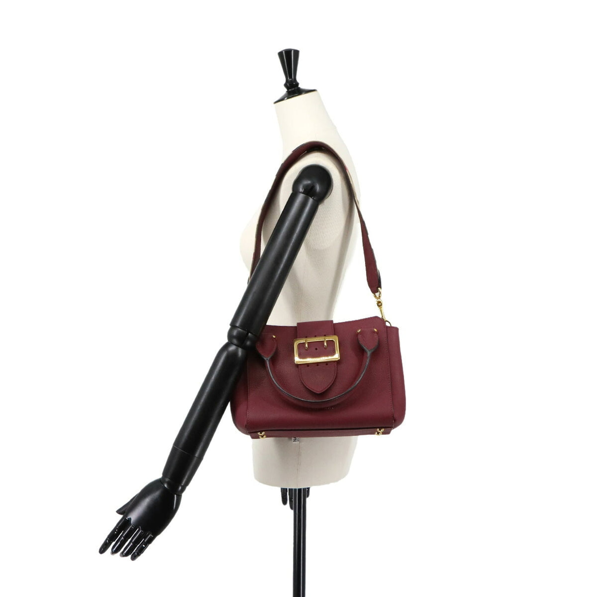 Burberry Bordeaux Leather Handbag (Pre-Owned)