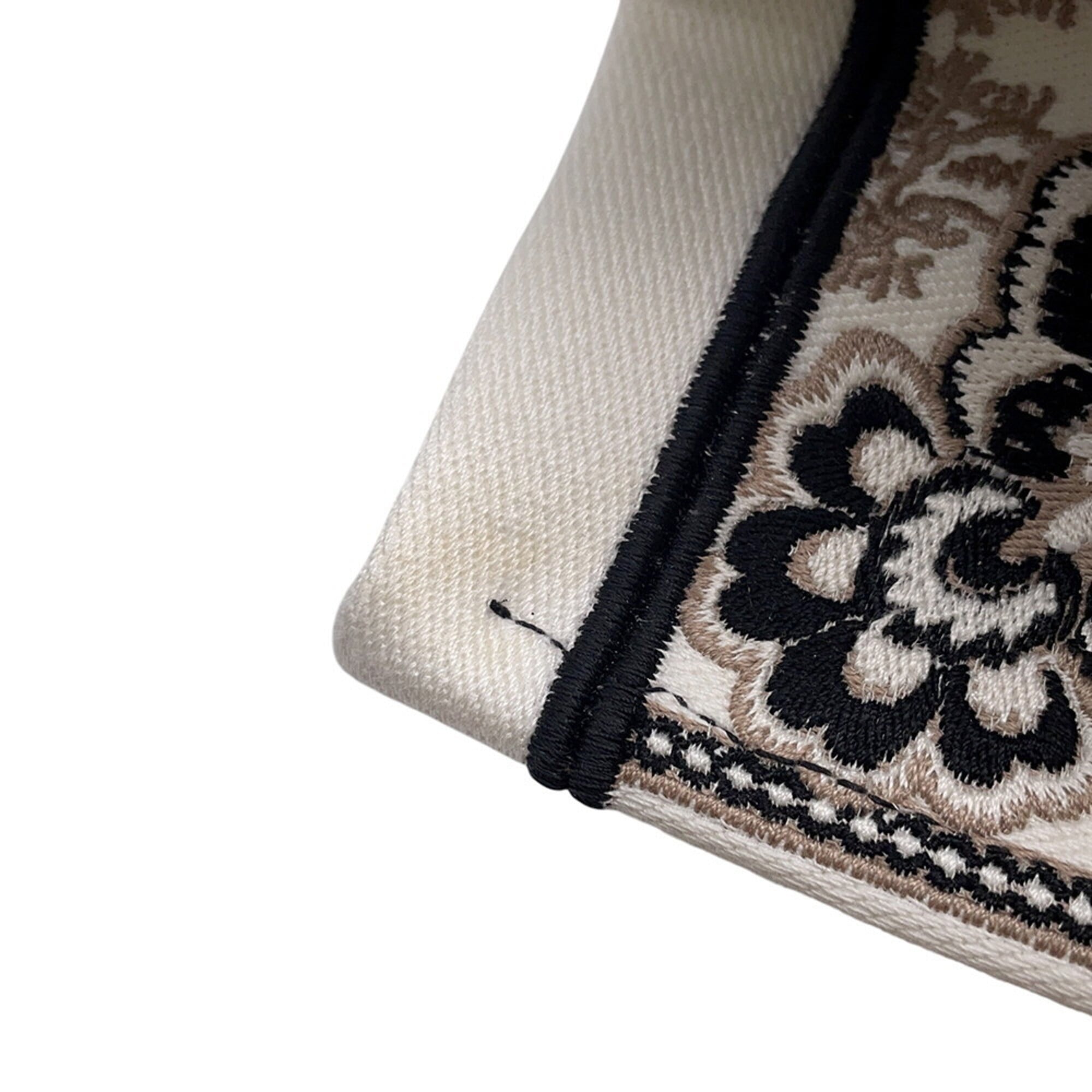 Christian Dior Beige White Canvas Tote Bag (Pre-Owned)