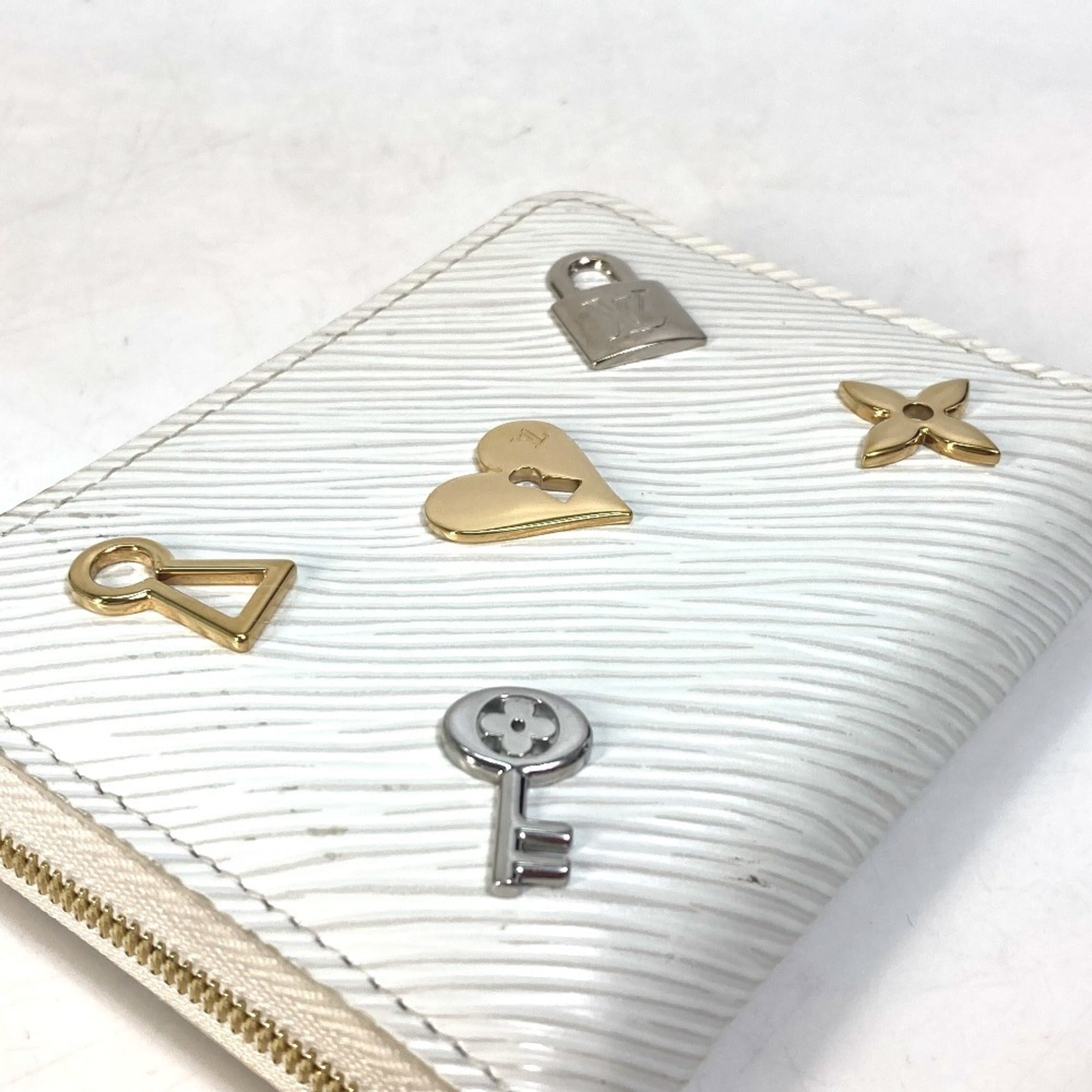 Louis Vuitton Epi Blanc White Epi Leather Coin Purse/Coin Case (Pre-Owned)