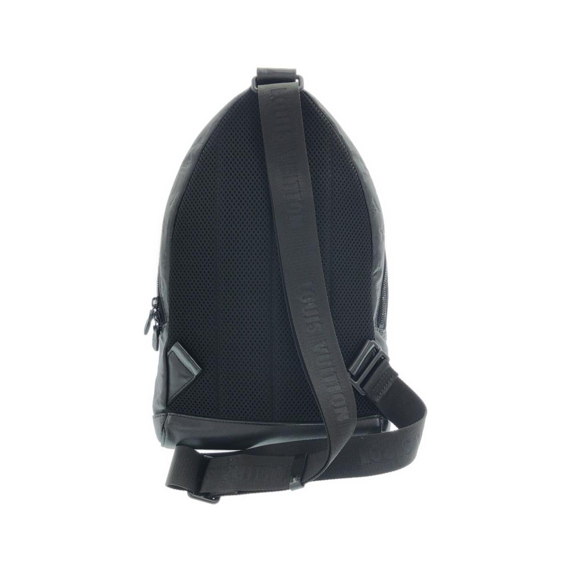 Louis Vuitton Black Leather Shoulder Bag (Pre-Owned)