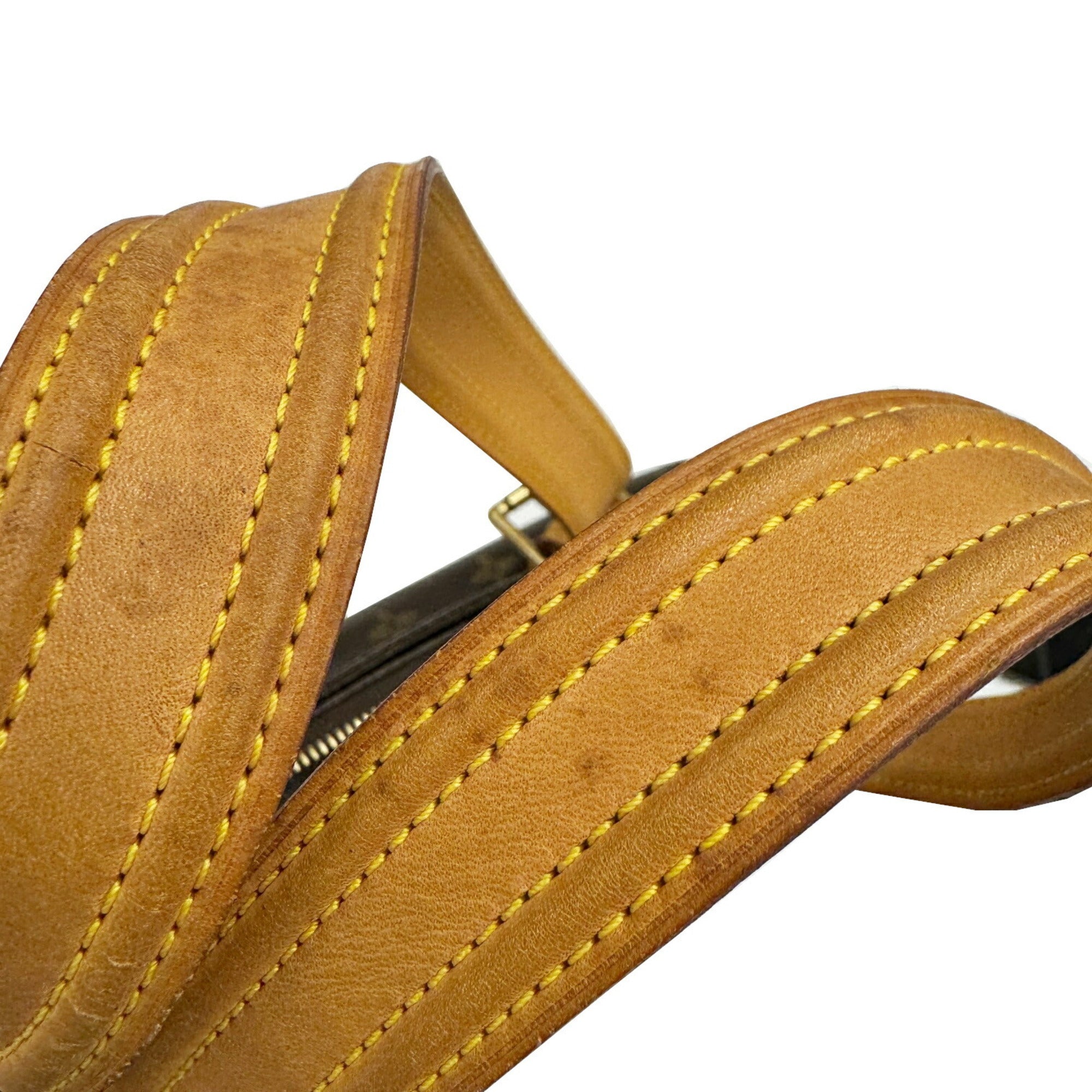 Louis Vuitton Brown Monogram Monogram Shoulder Bag (Pre-Owned)