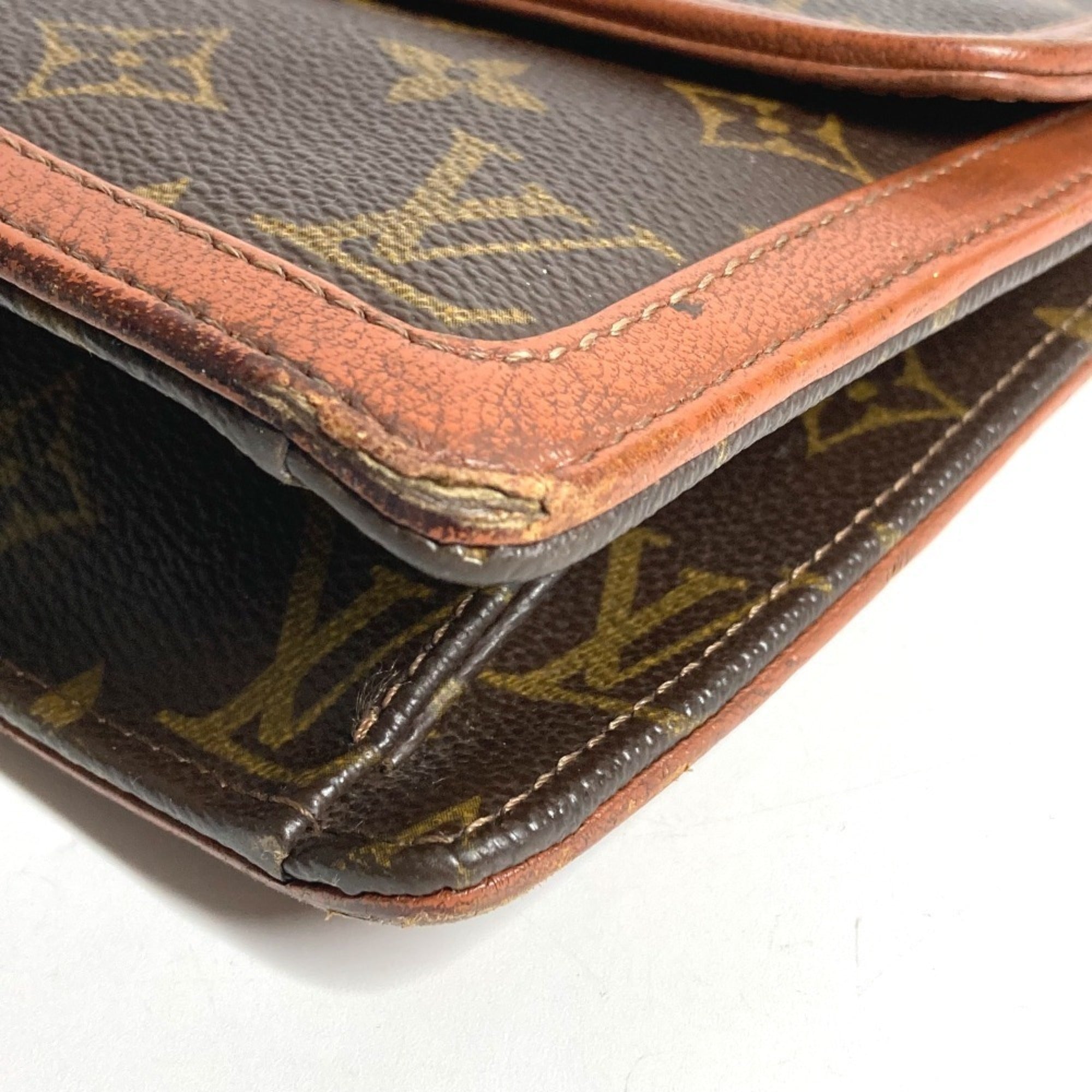 Louis Vuitton Brown Monogram Canvas Clutch Bag Pochette Pouch (Pre-Owned)
