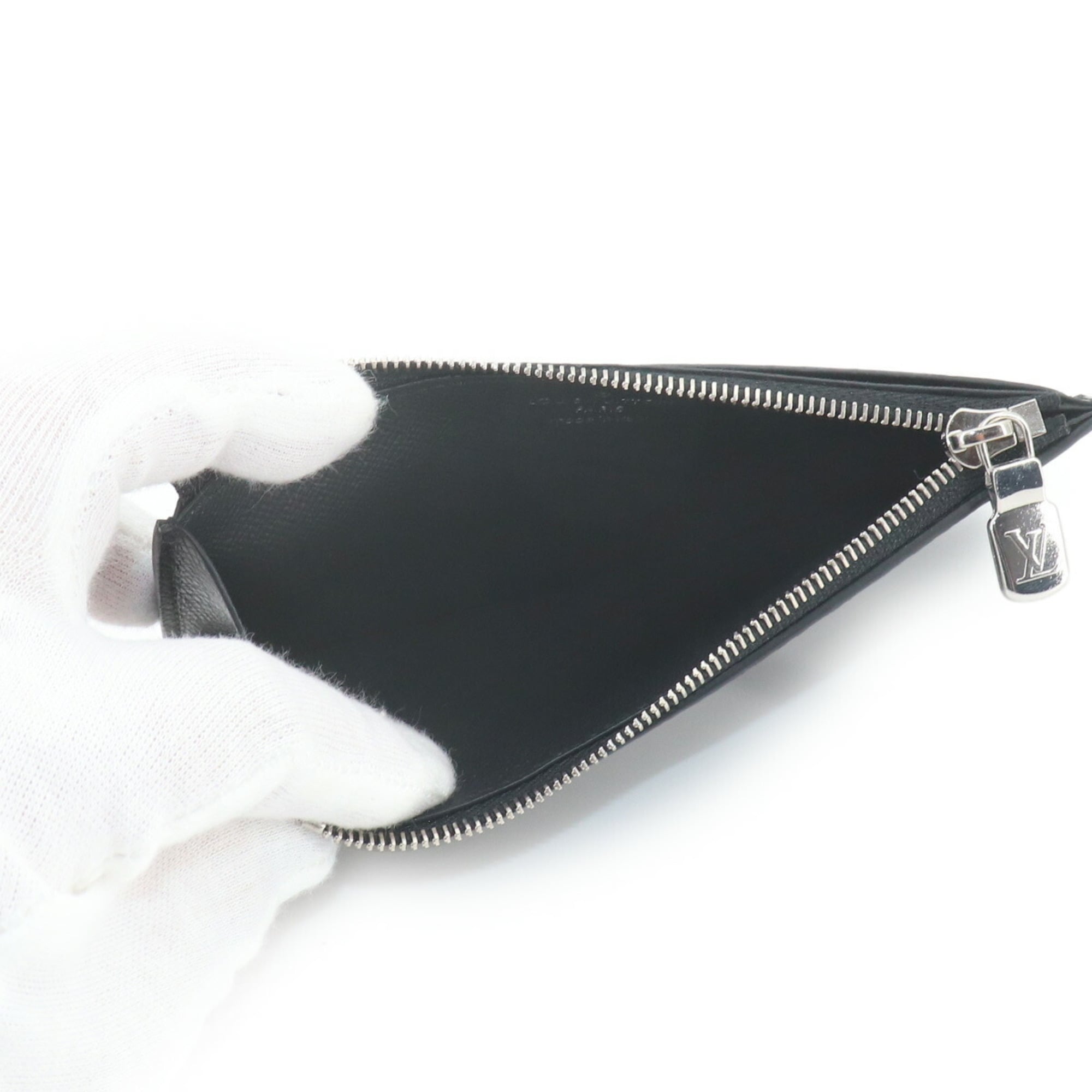 Louis Vuitton Noir Taiga Leather Monogram Eclipse Coin Purse/Coin Case (Pre-Owned)