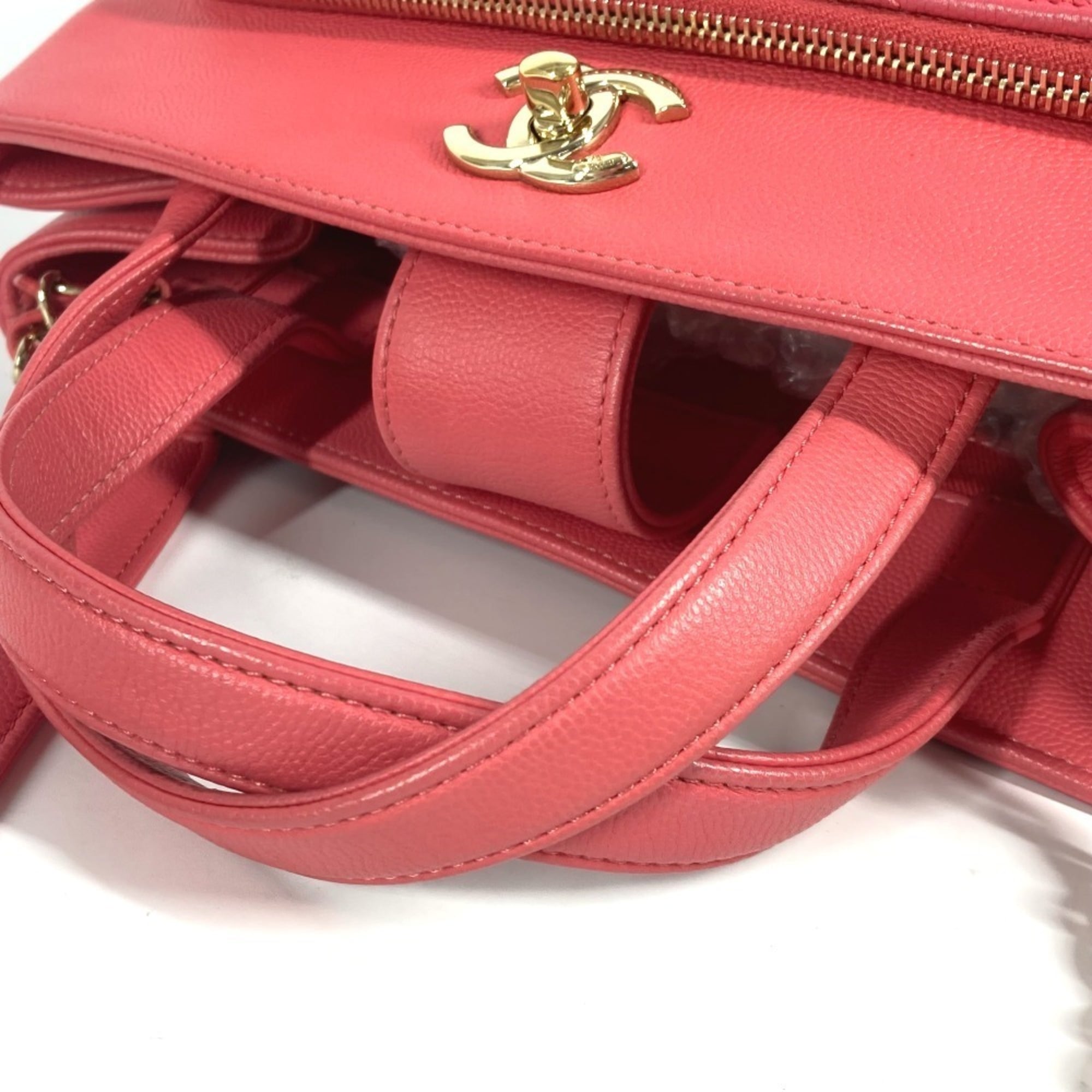 Chanel Pink Grained Calfskin Shoulder Bag Tote Bag (Pre-Owned)