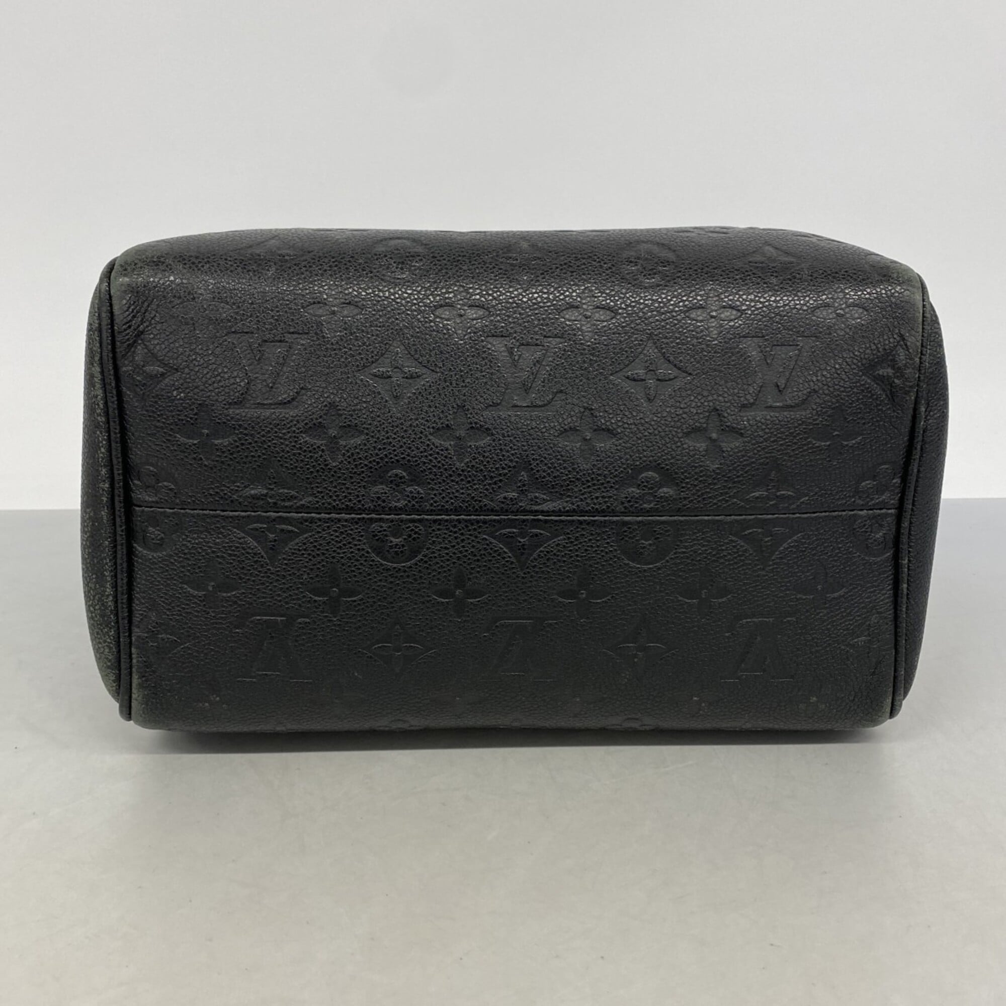 Louis Vuitton Noir Handbag (Pre-Owned)