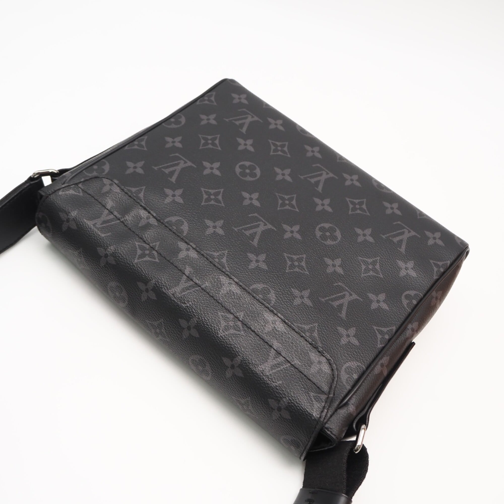 Louis Vuitton Monogram Eclipse Black Gray Coated Canvas Leather Shoulder Bag (Pre-Owned)