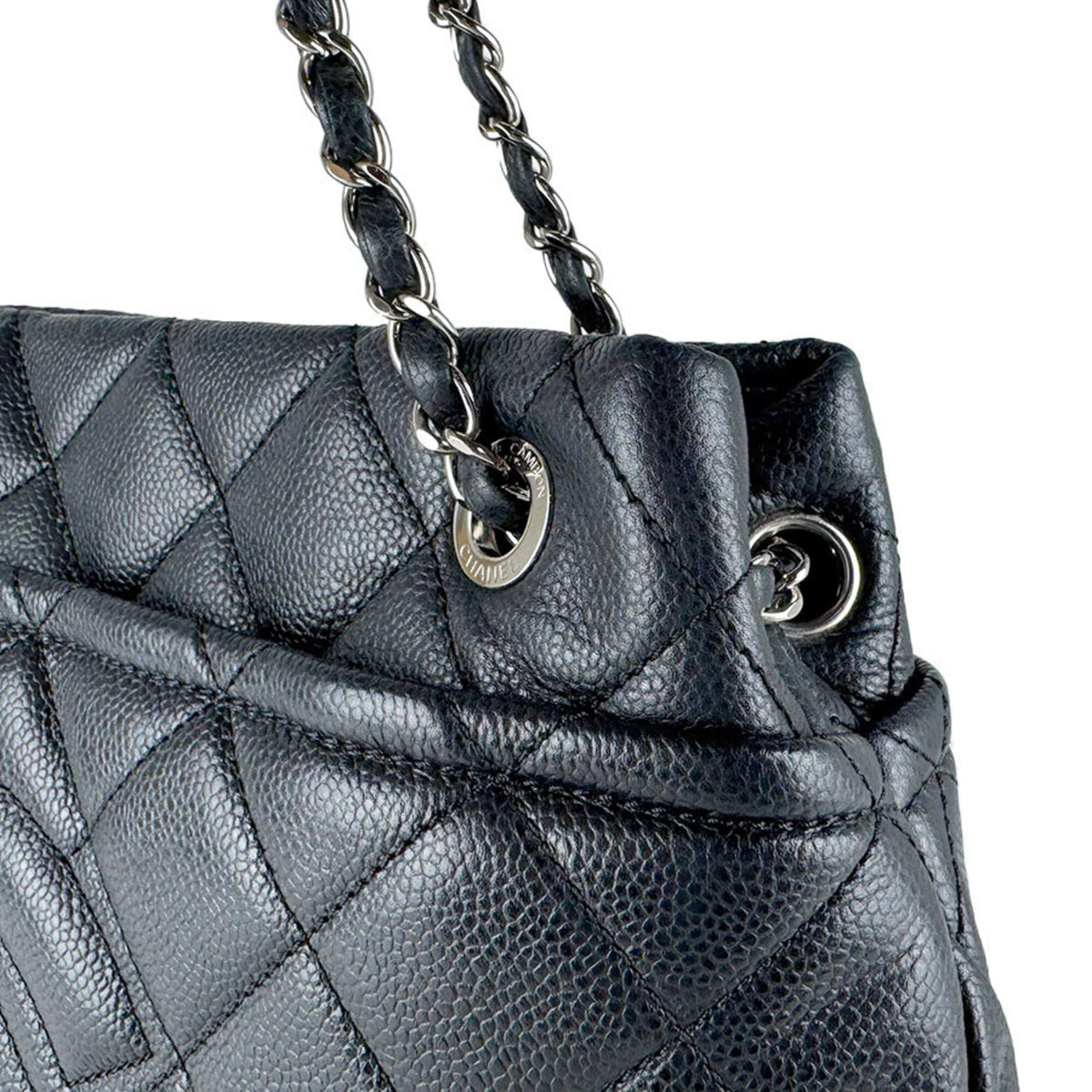Chanel Black Grained Calfskin Shoulder Bag (Pre-Owned)
