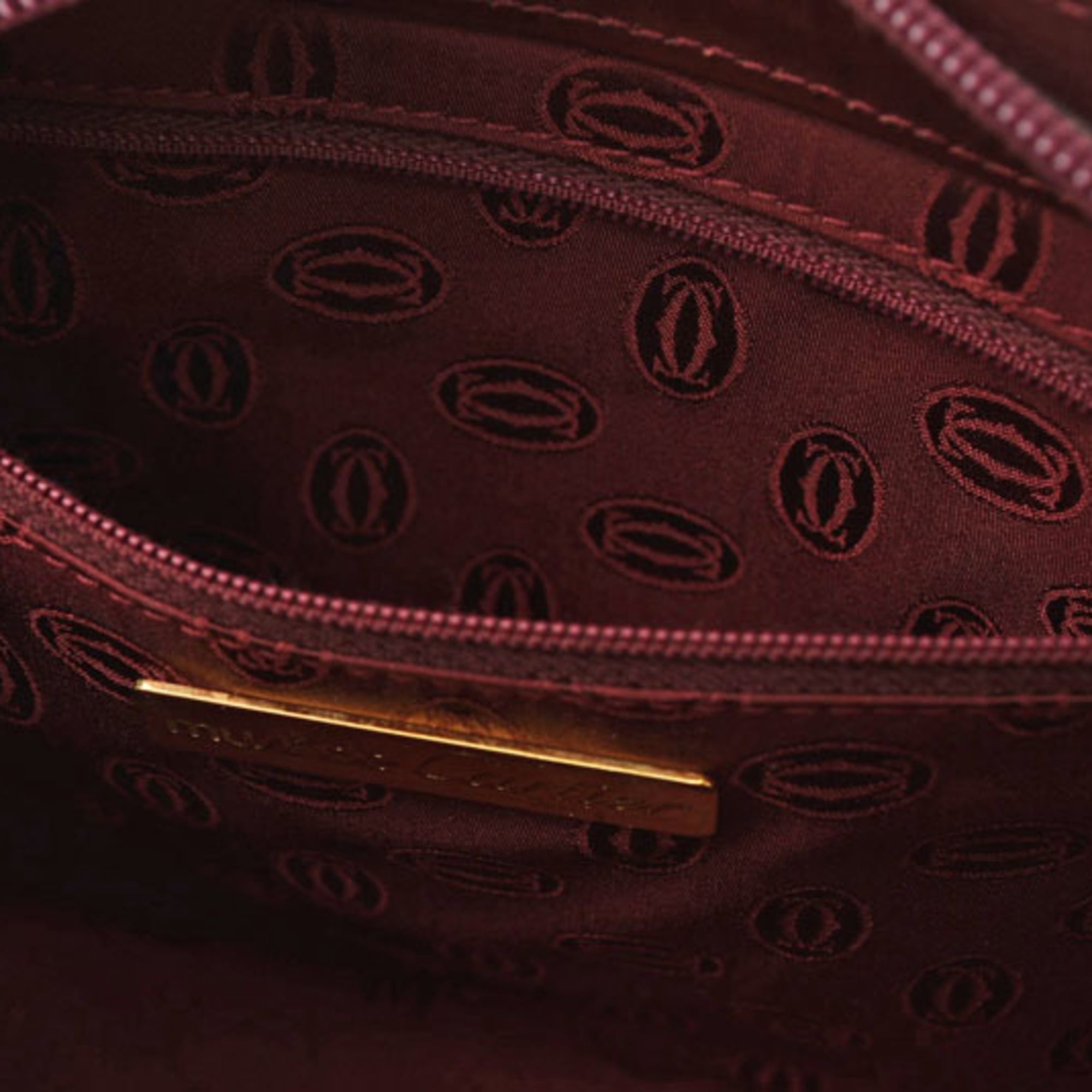 Cartier Must Bordeaux Clutch Bag (Pre-Owned)