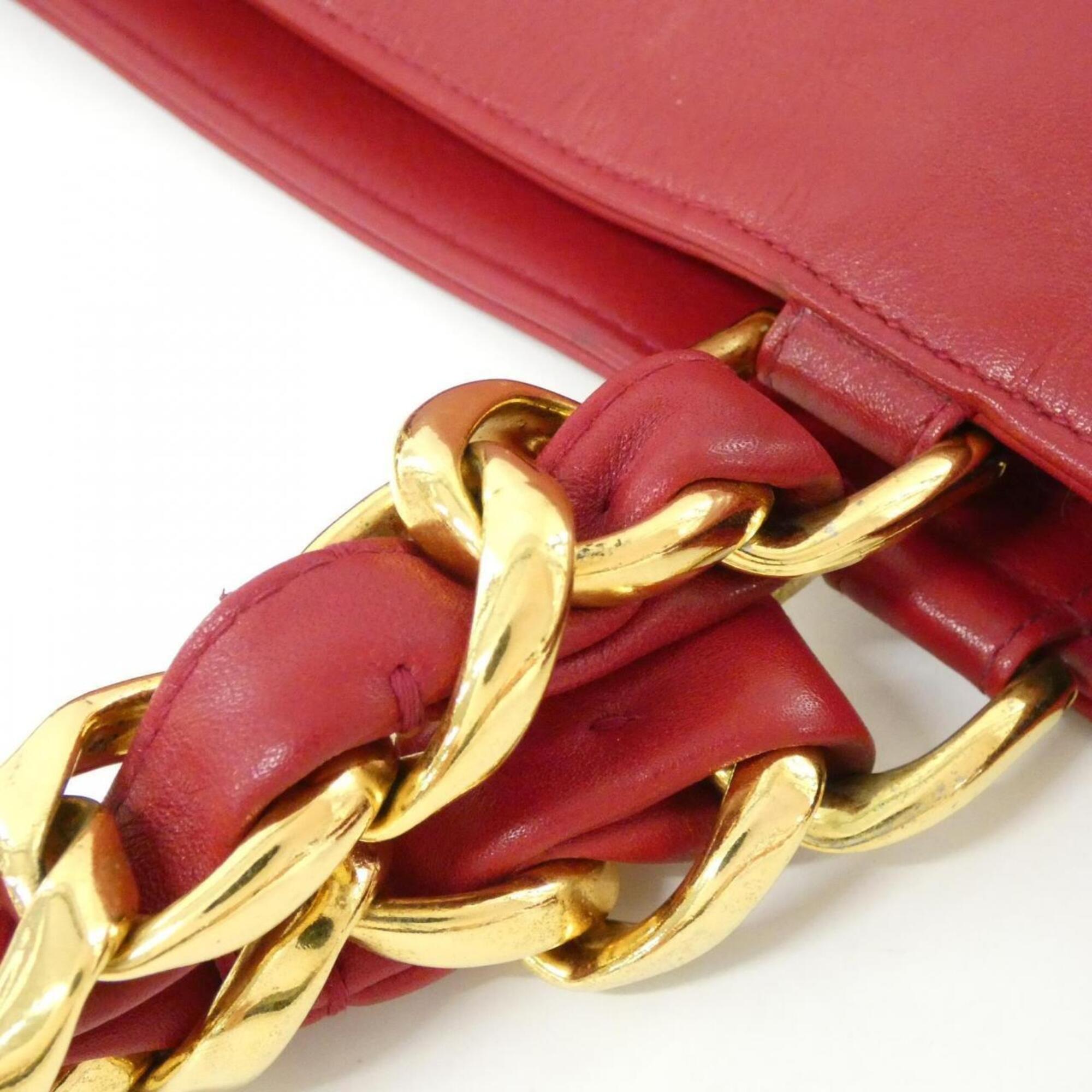 Chanel Red Color Leather Handbag (Pre-Owned)