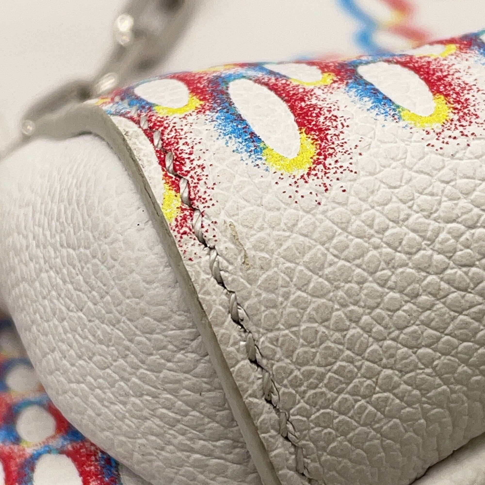 Louis Vuitton Damier White Handbag (Pre-Owned)