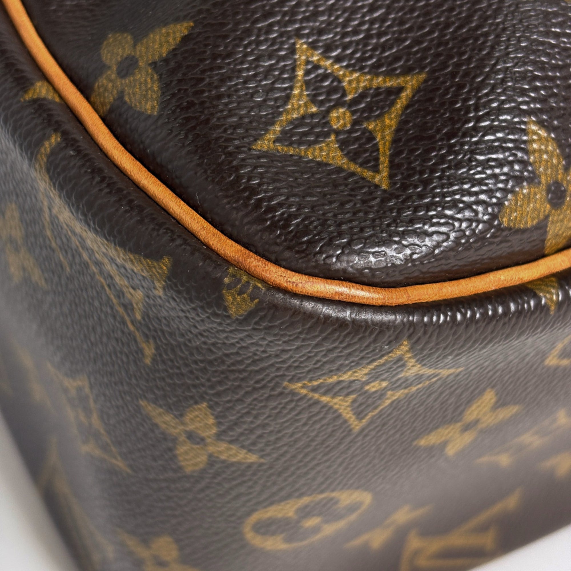 Louis Vuitton Brown Monogram Shoulder Bag (Pre-Owned)
