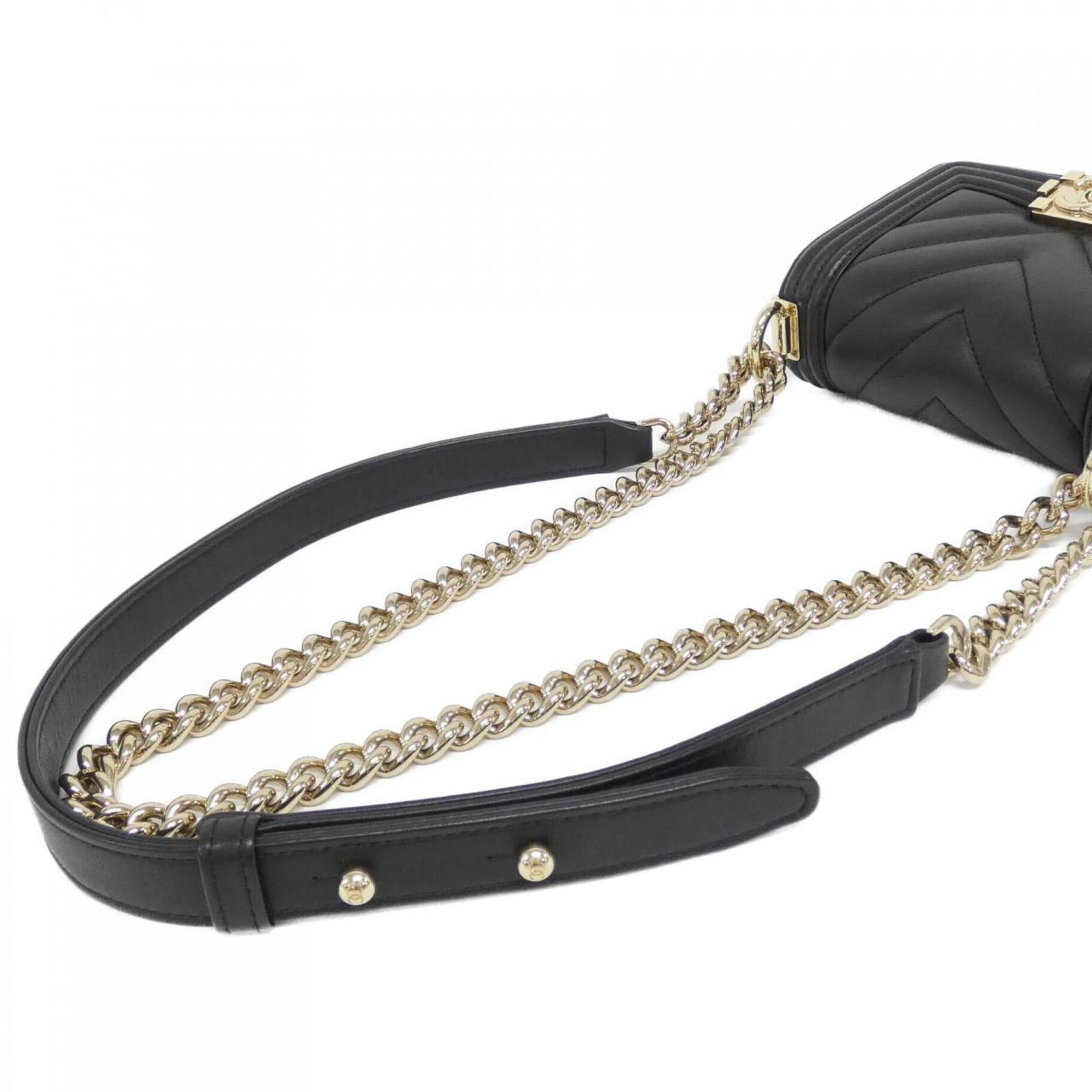 Chanel Black Leather Shoulder Bag (Pre-Owned)