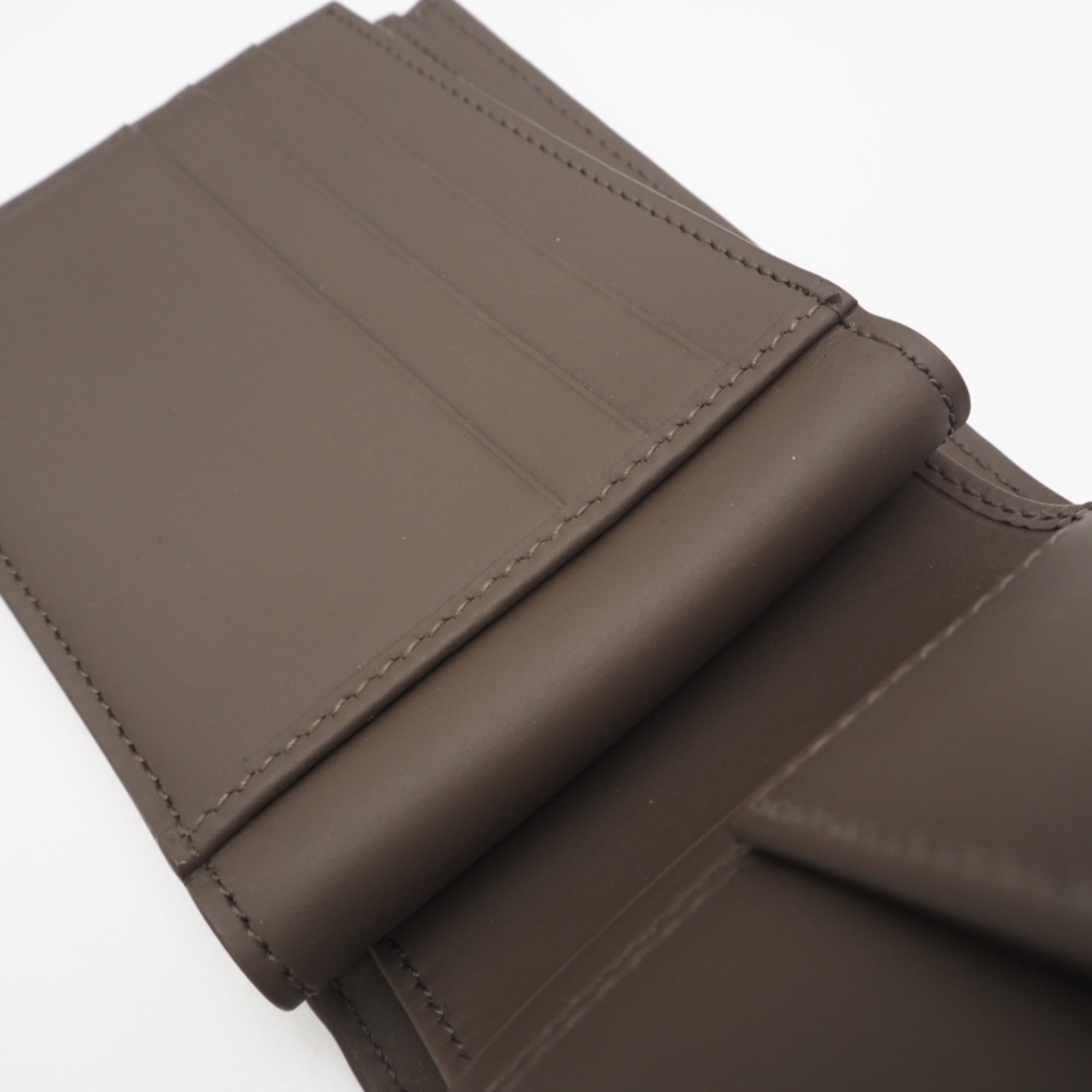Bottega Veneta Intrecciato Brown Leather Wallet (Bi-Fold) (Pre-Owned)