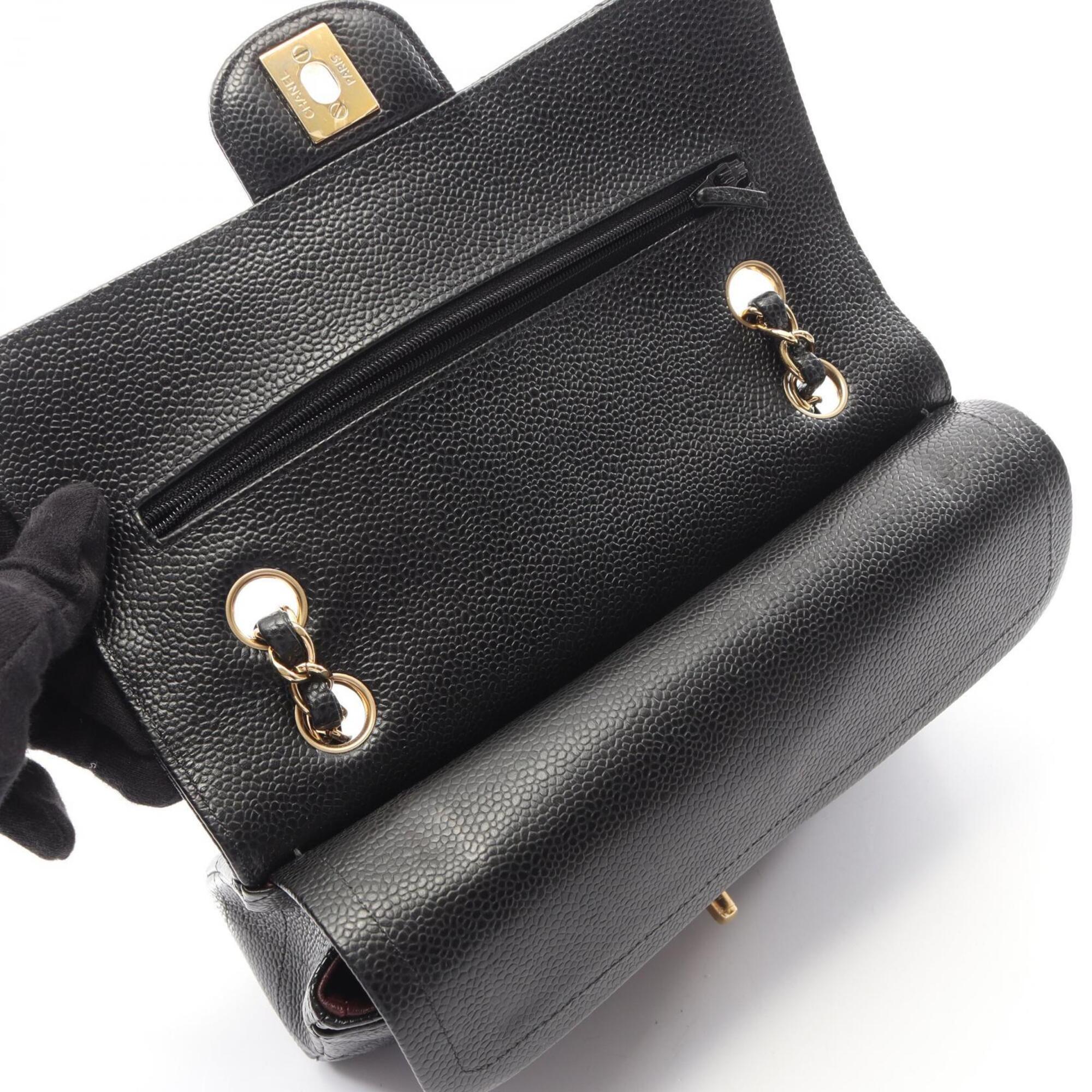 Chanel Black Grained Calfskin Handbag Shoulder Bag (Pre-Owned)