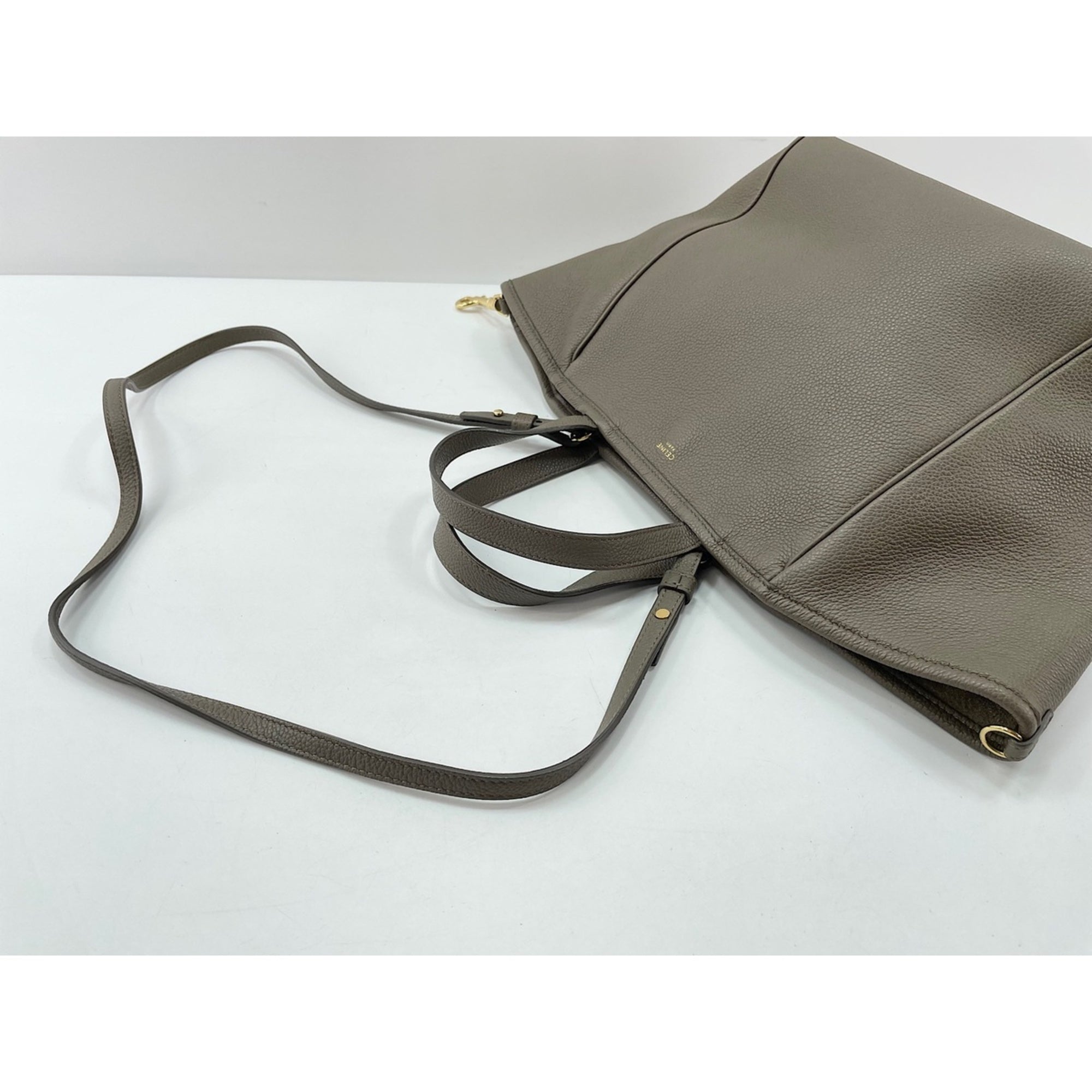 Celine Cabas Gray Leather Shoulder Bag (Pre-Owned)