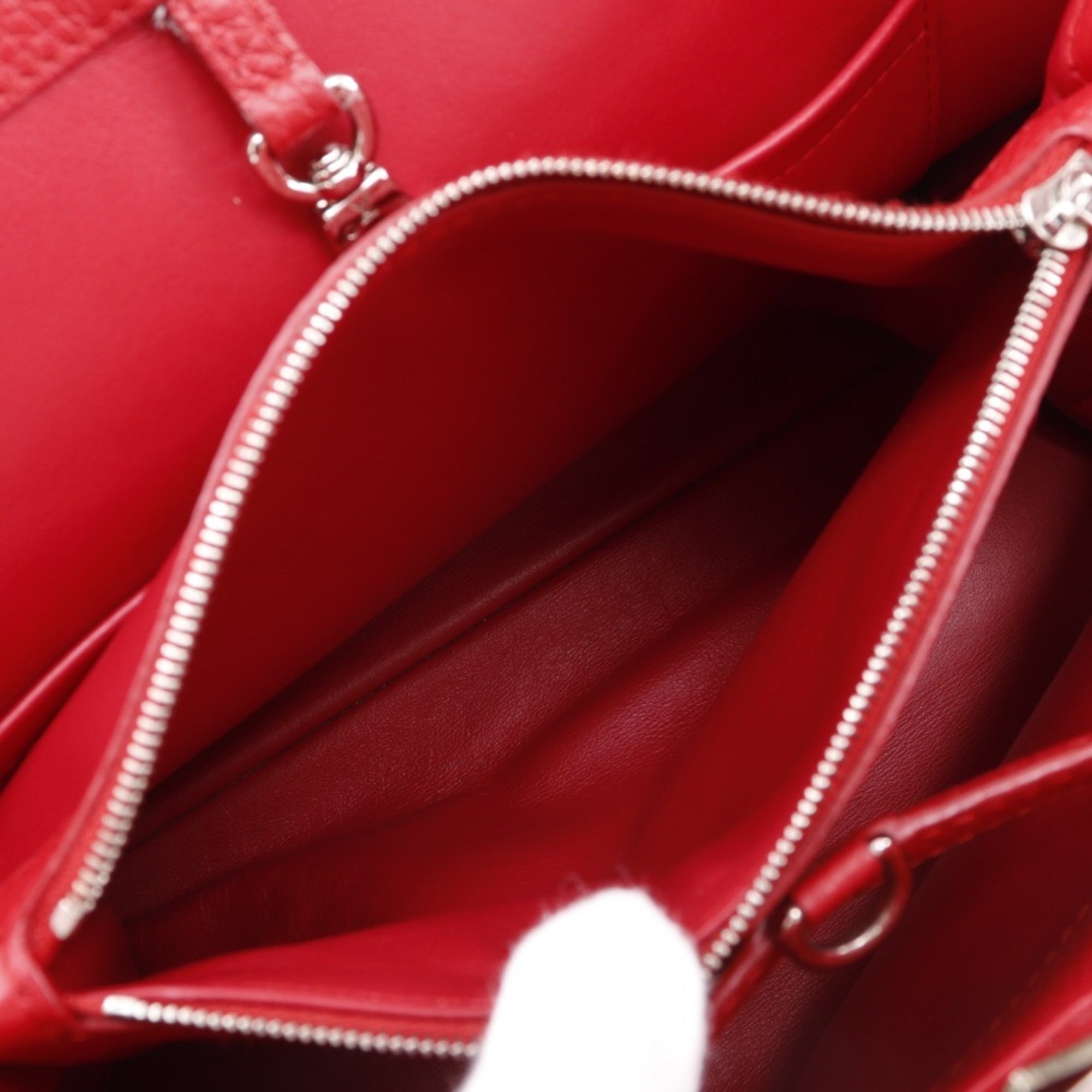 Louis Vuitton Red Color Handbag (Pre-Owned)