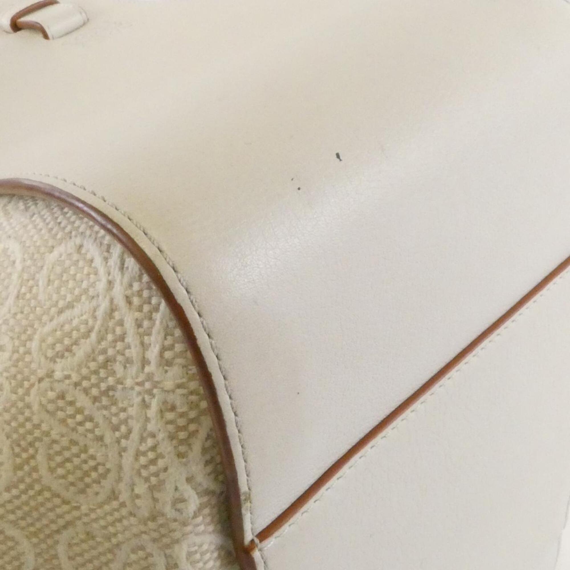 Loewe White Canvas Shoulder Bag (Pre-Owned)