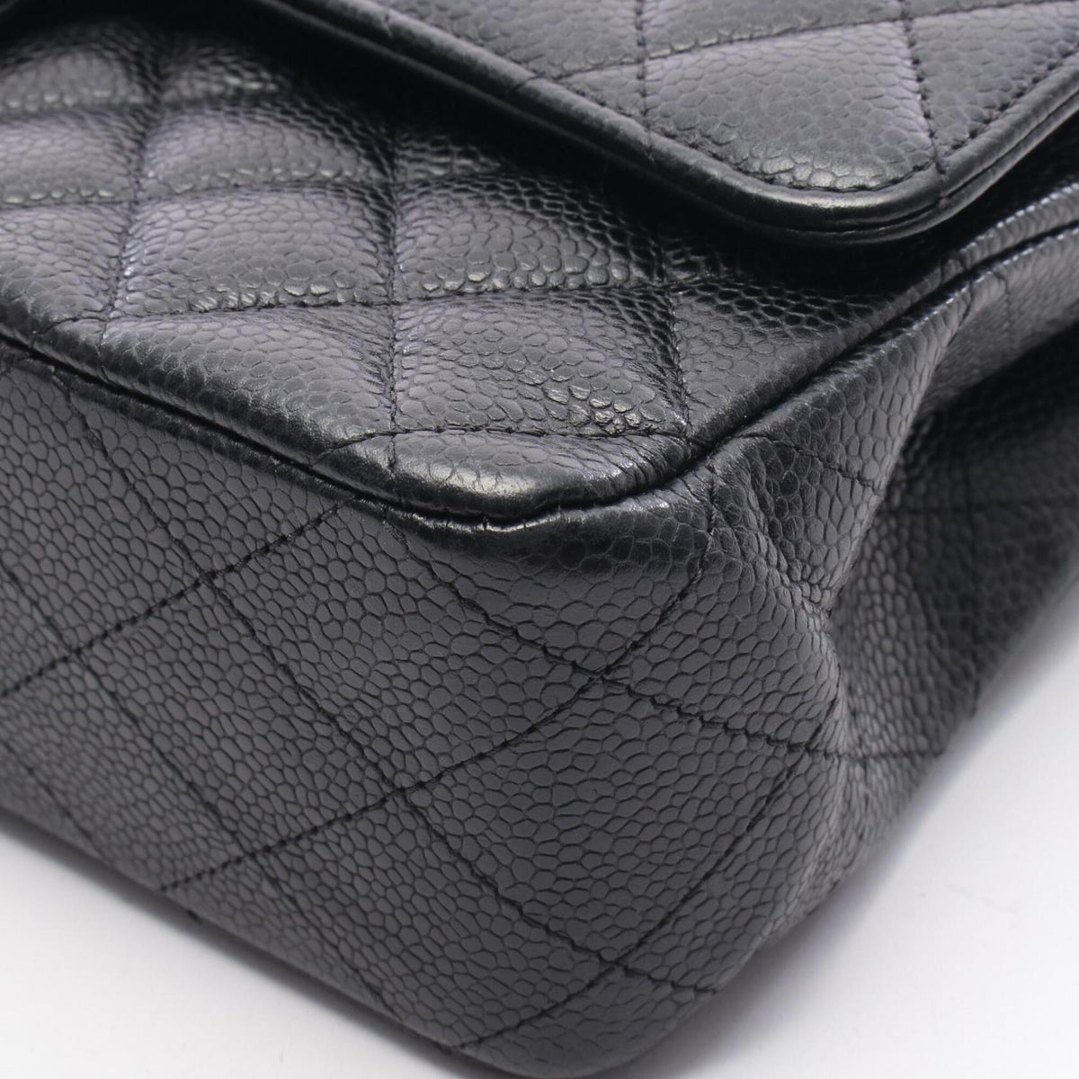 Chanel Black Grained Calfskin Handbag Shoulder Bag (Pre-Owned)