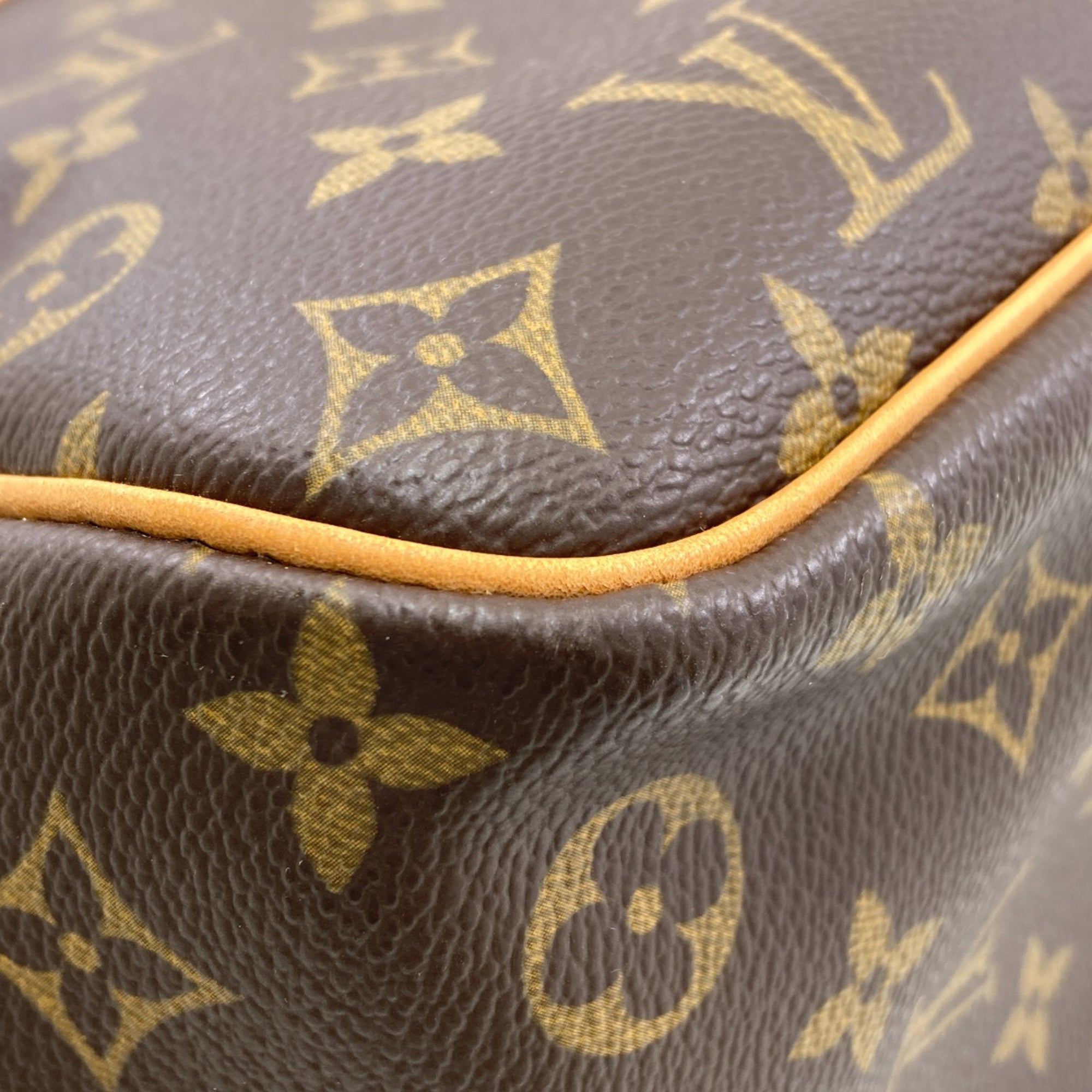 Louis Vuitton Monogram Monogram Monogram Handbag (Pre-Owned)