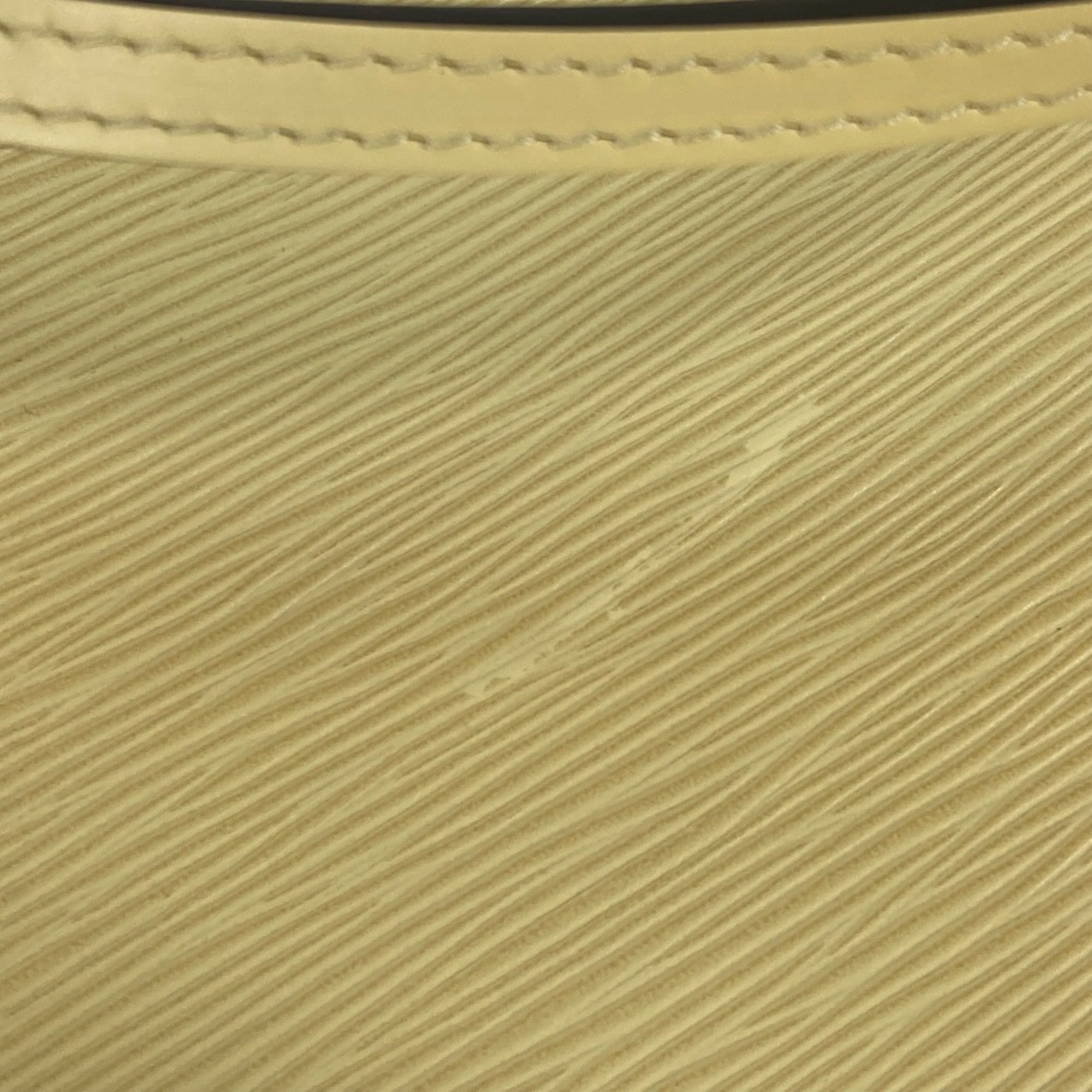 Louis Vuitton Yellow Leather Tote Bag (Pre-Owned)