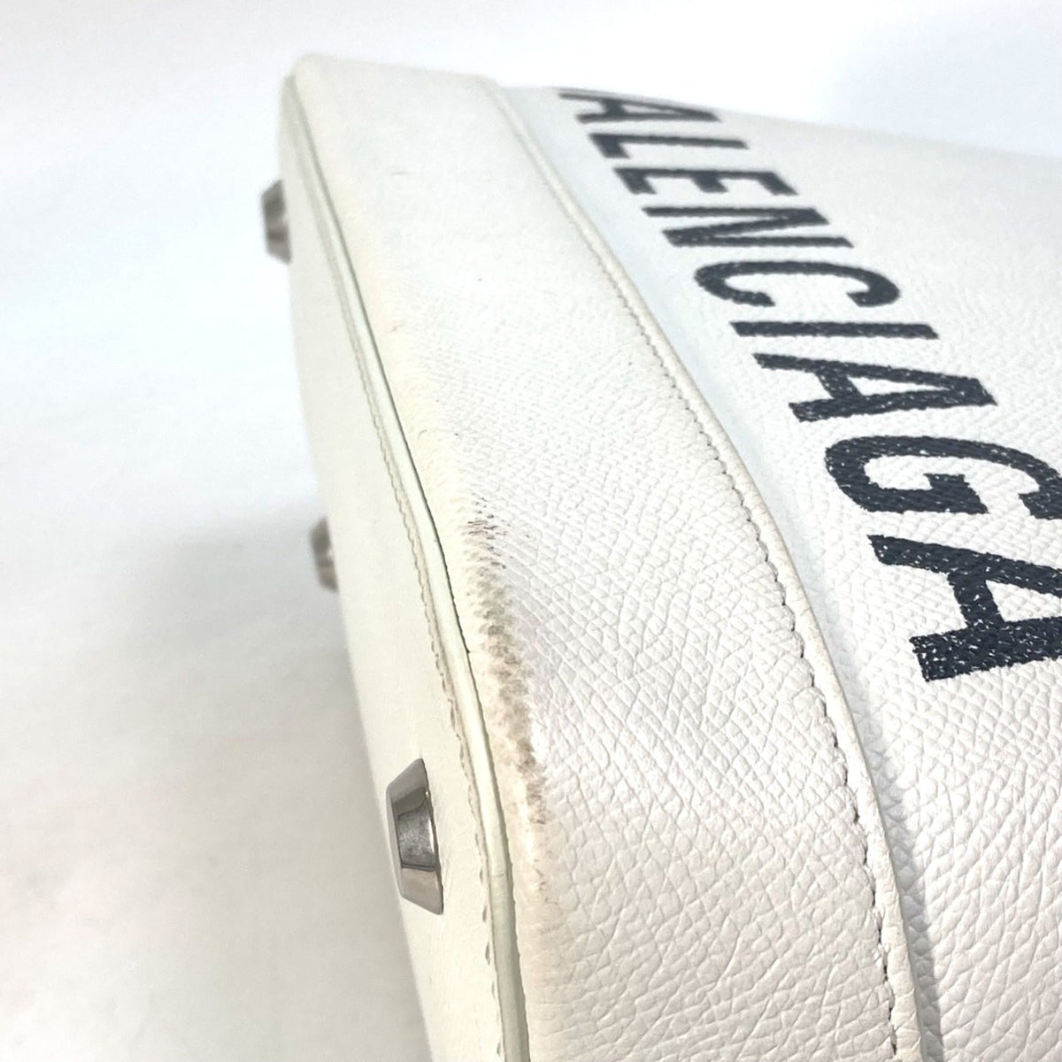Balenciaga White Leather Handbag (Pre-Owned)