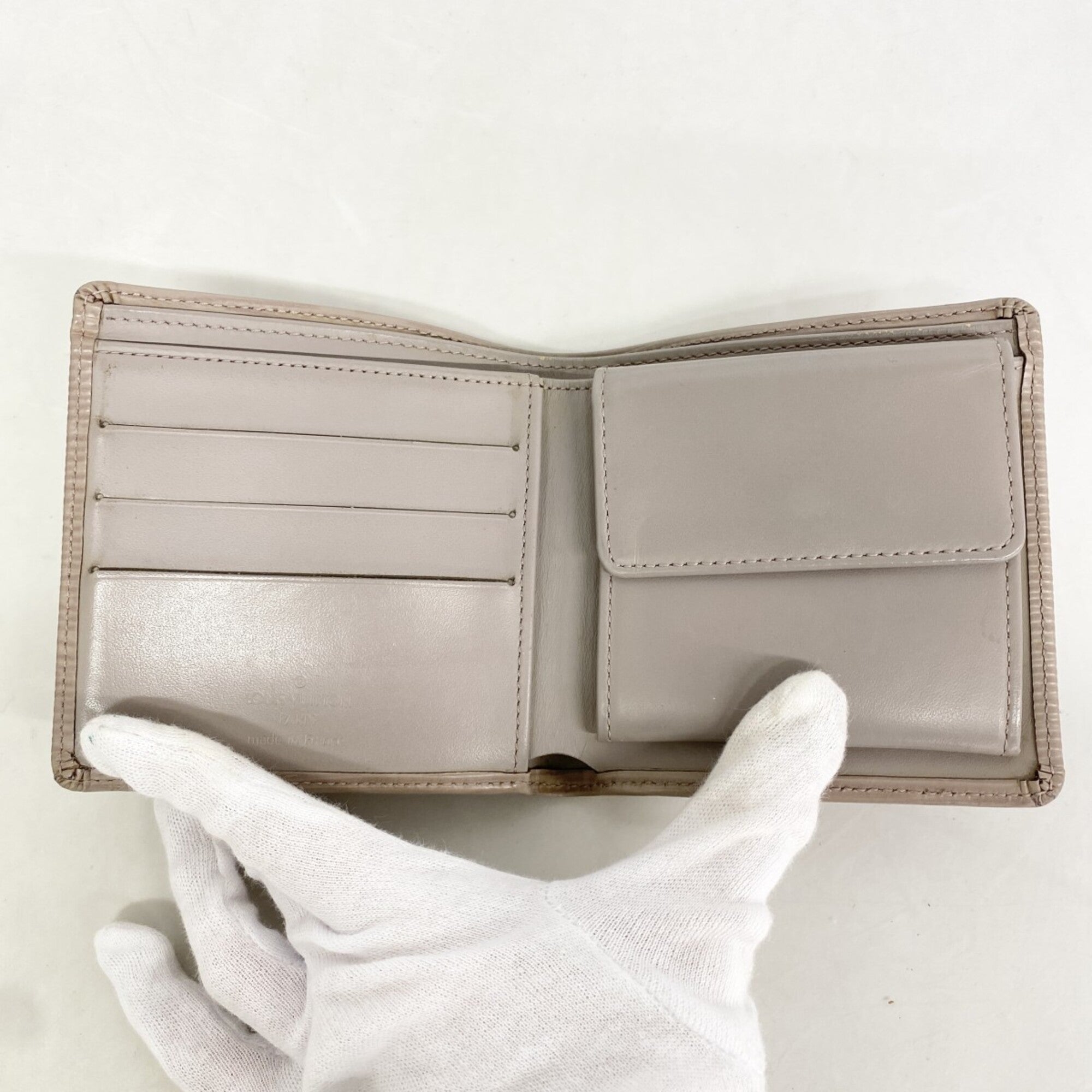 Louis Vuitton Lilac Wallet (Bi-Fold) (Pre-Owned)