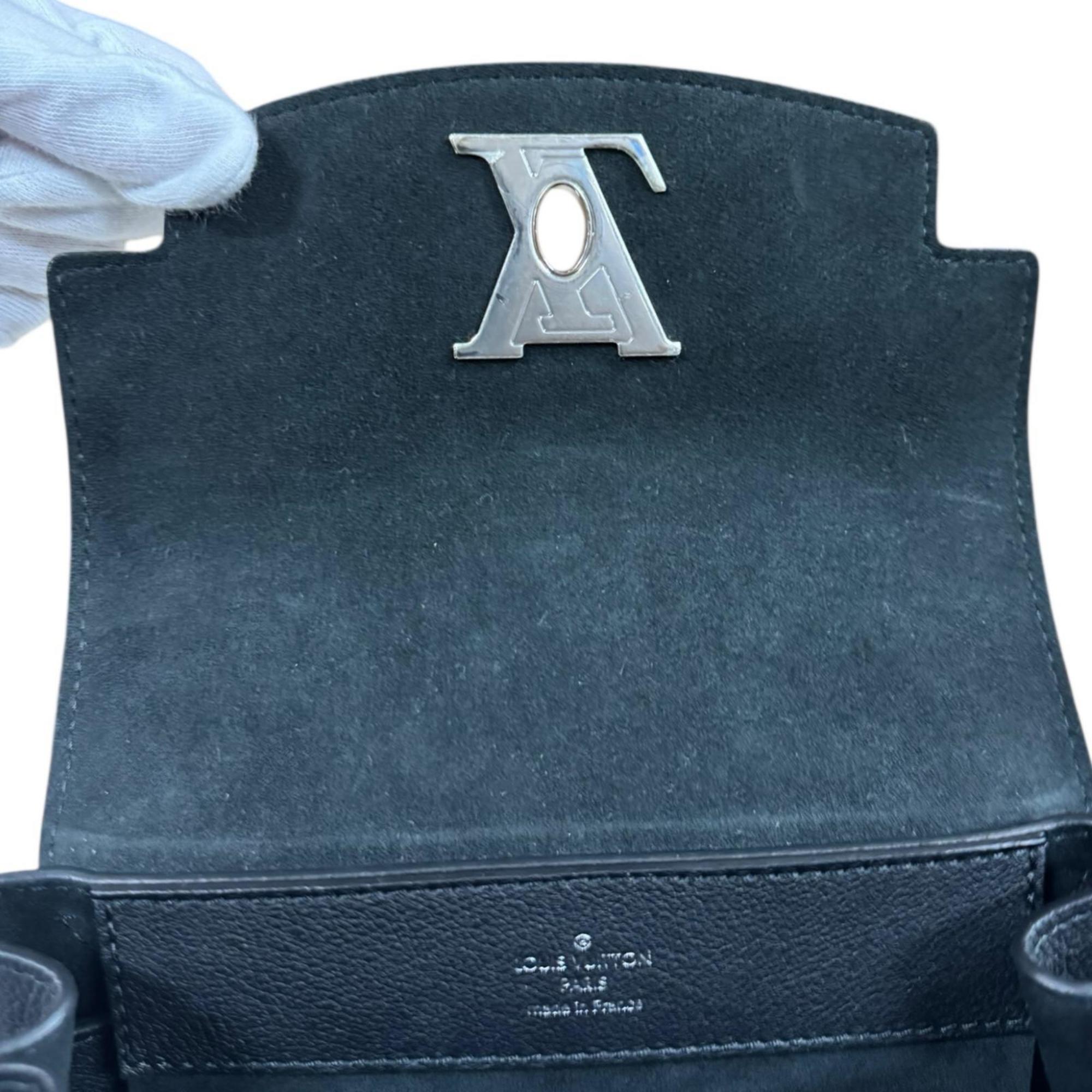 Louis Vuitton Black Noir Leather Shoulder Bag (Pre-Owned)