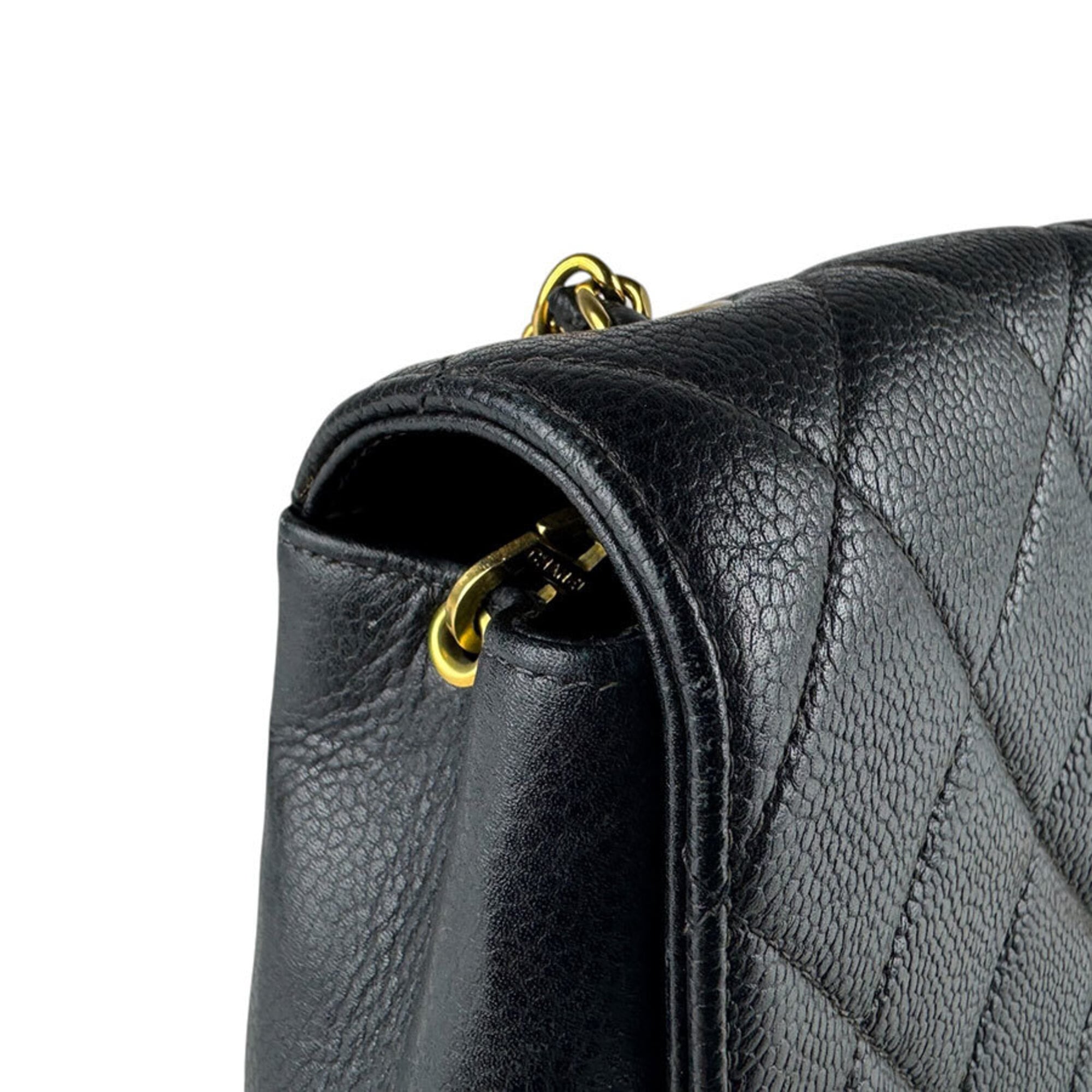 Chanel Black Grained Calfskin Shoulder Bag (Pre-Owned)
