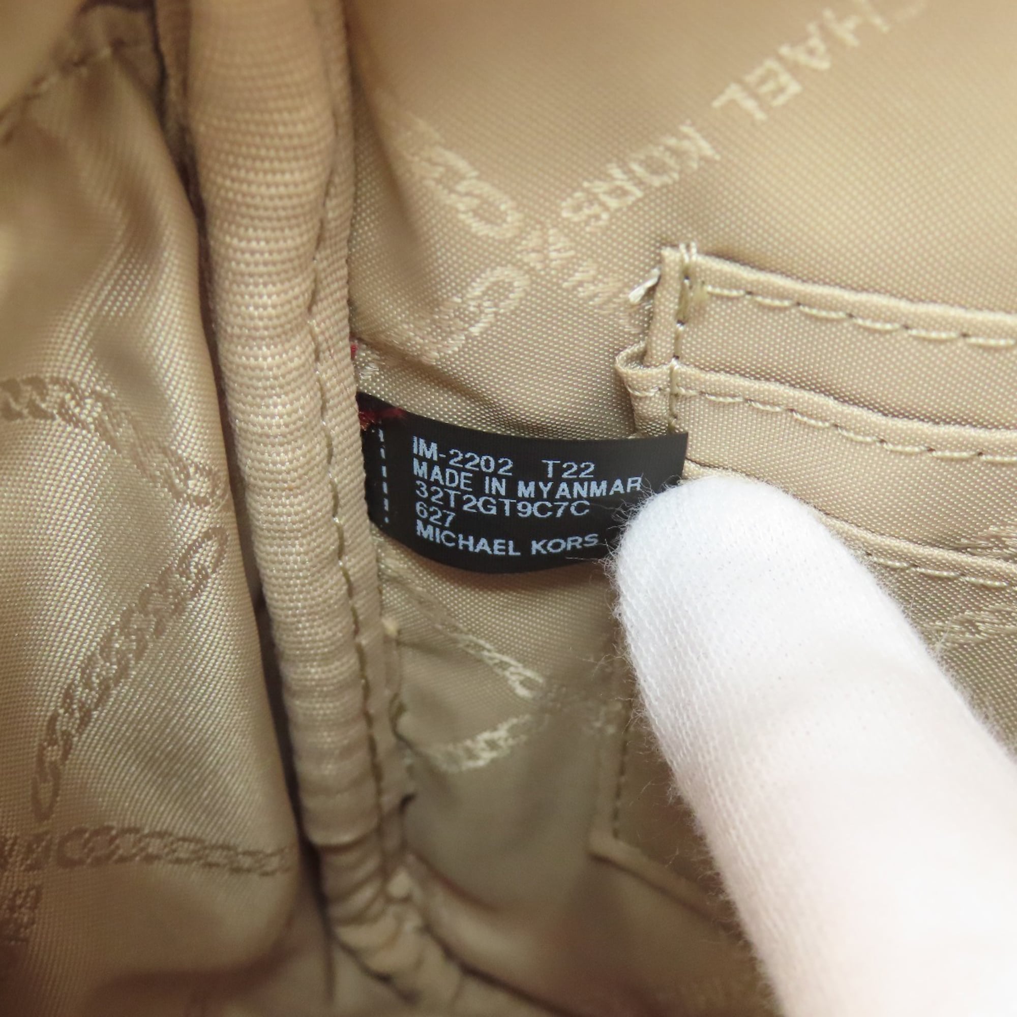 Michael Kors Red Color Nylon Shoulder Bag (Pre-Owned)