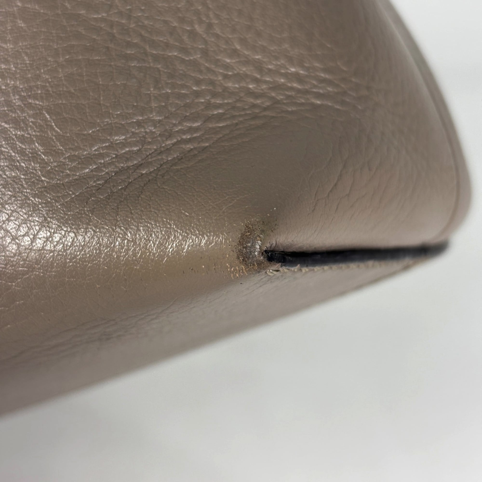 Fendi Gray Leather Handbag Shoulder Bag (Pre-Owned)