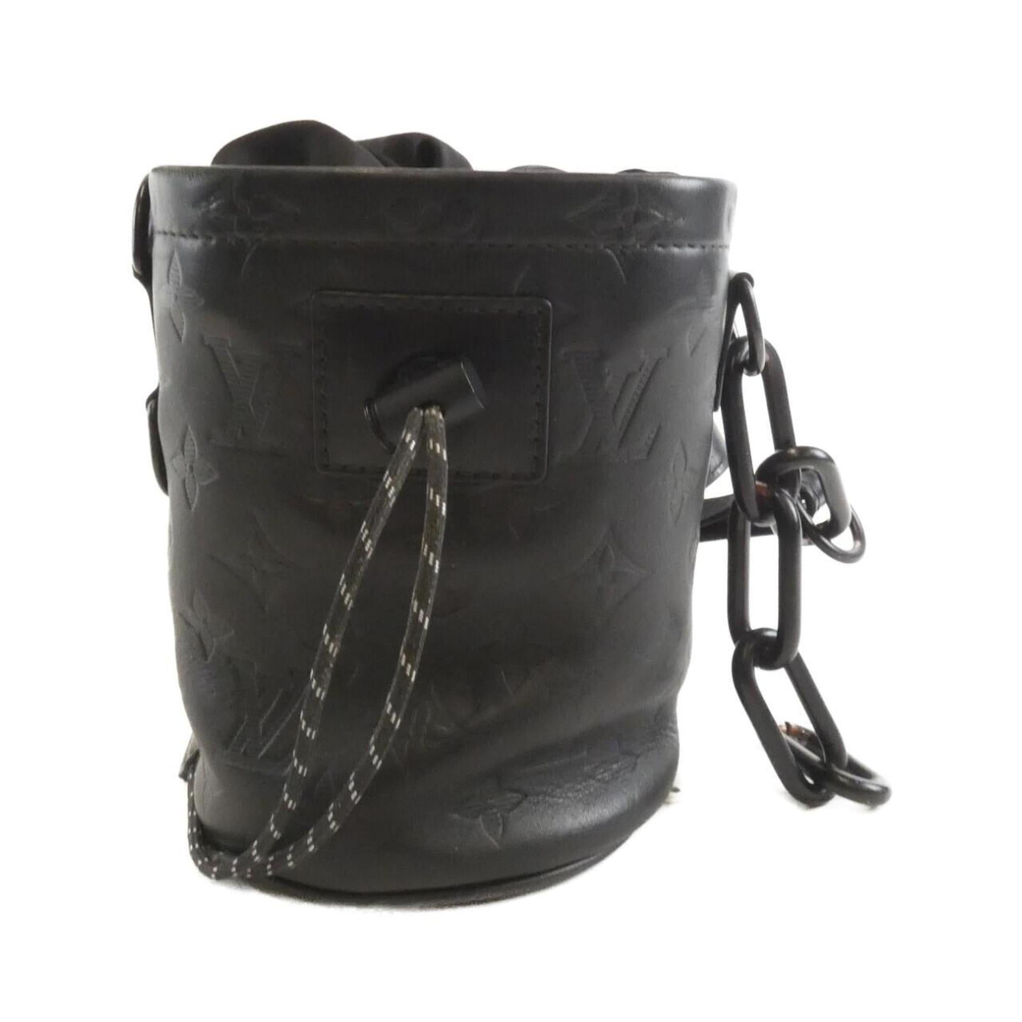 Louis Vuitton Black Leather Shoulder Bag (Pre-Owned)