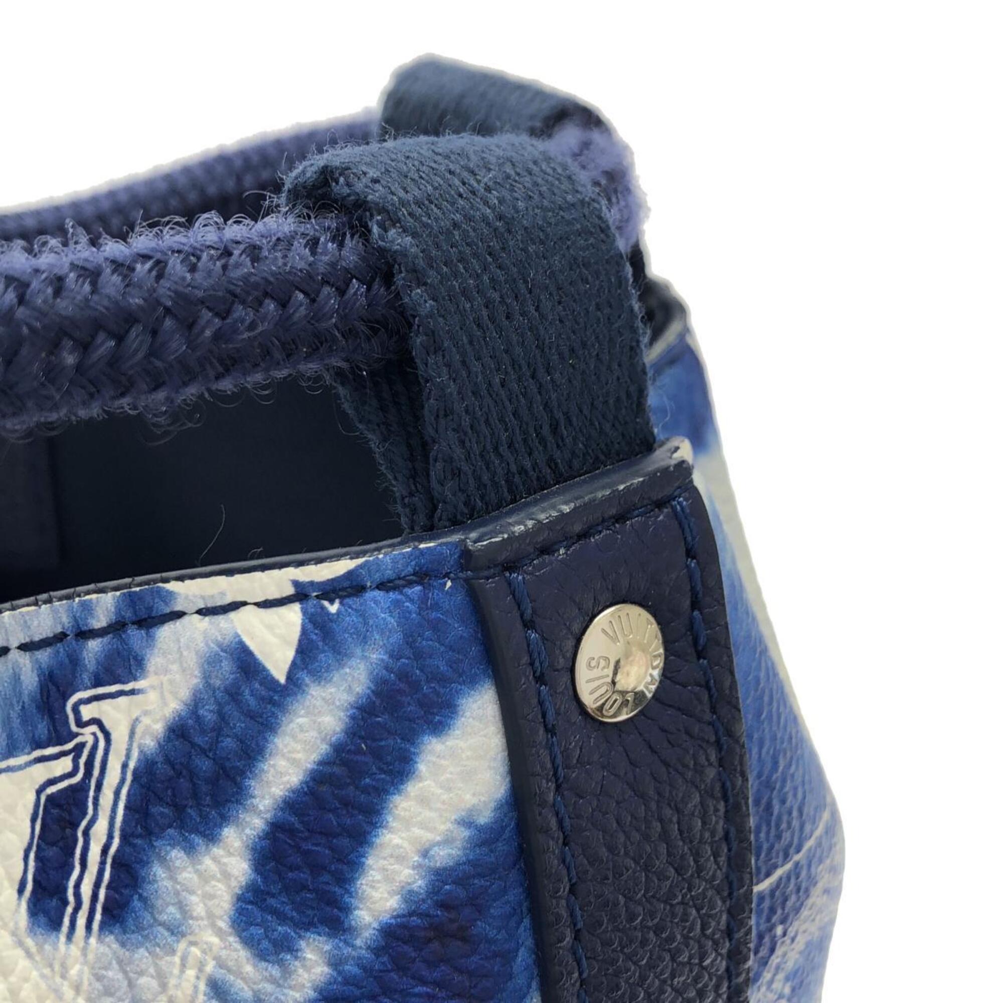 Louis Vuitton Blue Leather Shoulder Bag (Pre-Owned)
