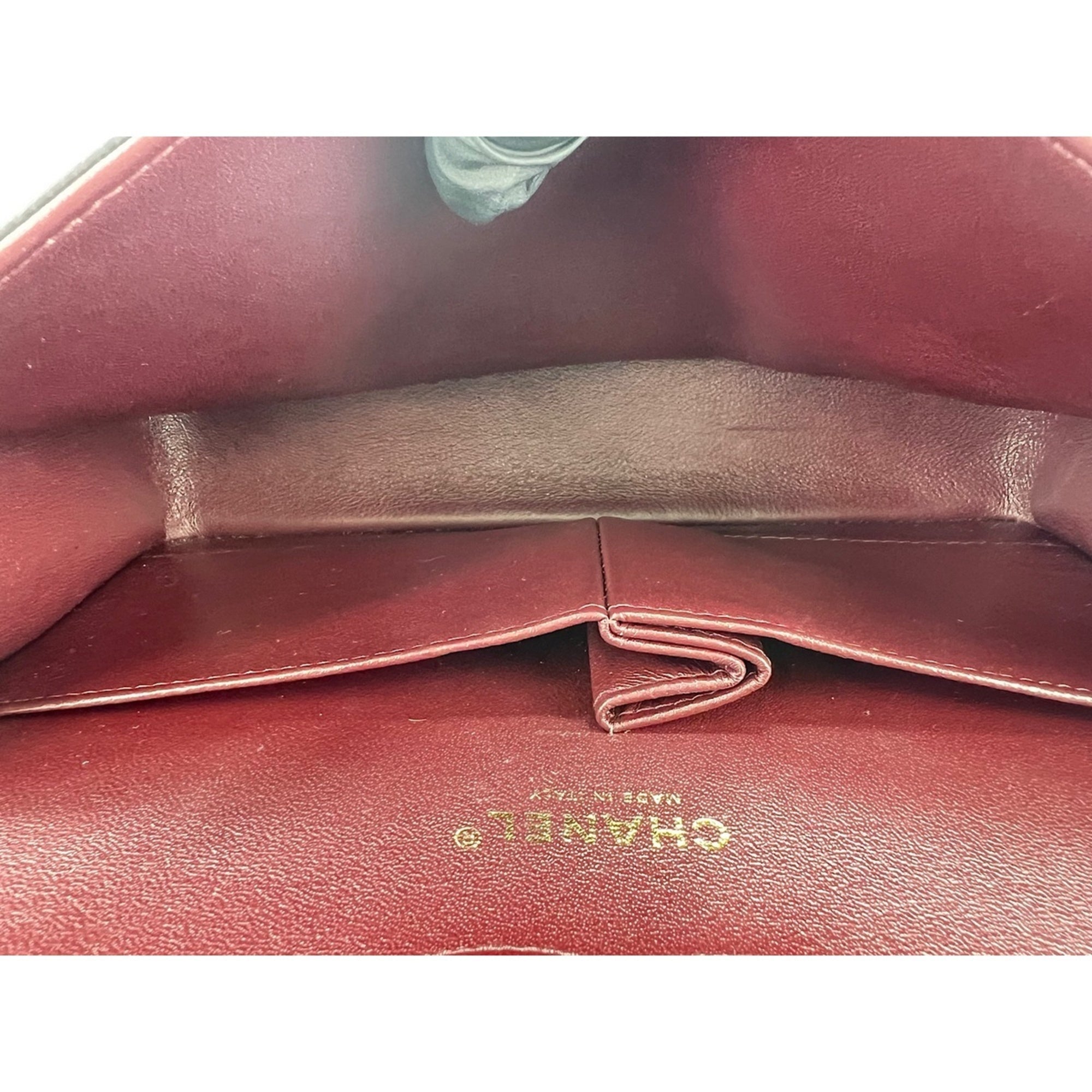 Chanel Matelasse Black Shoulder Bag (Pre-Owned)
