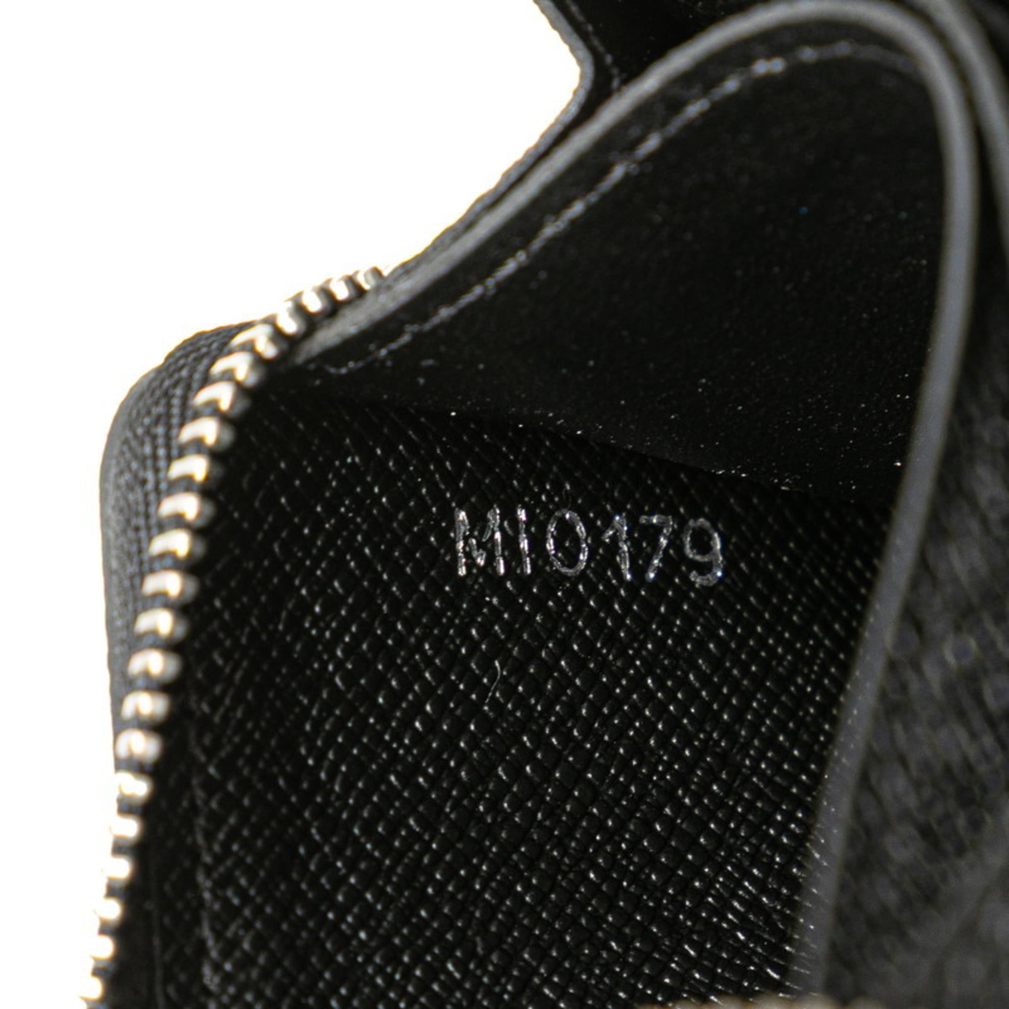 Louis Vuitton Taiga Ardoise Black Leather Coin Purse/Coin Case (Pre-Owned)