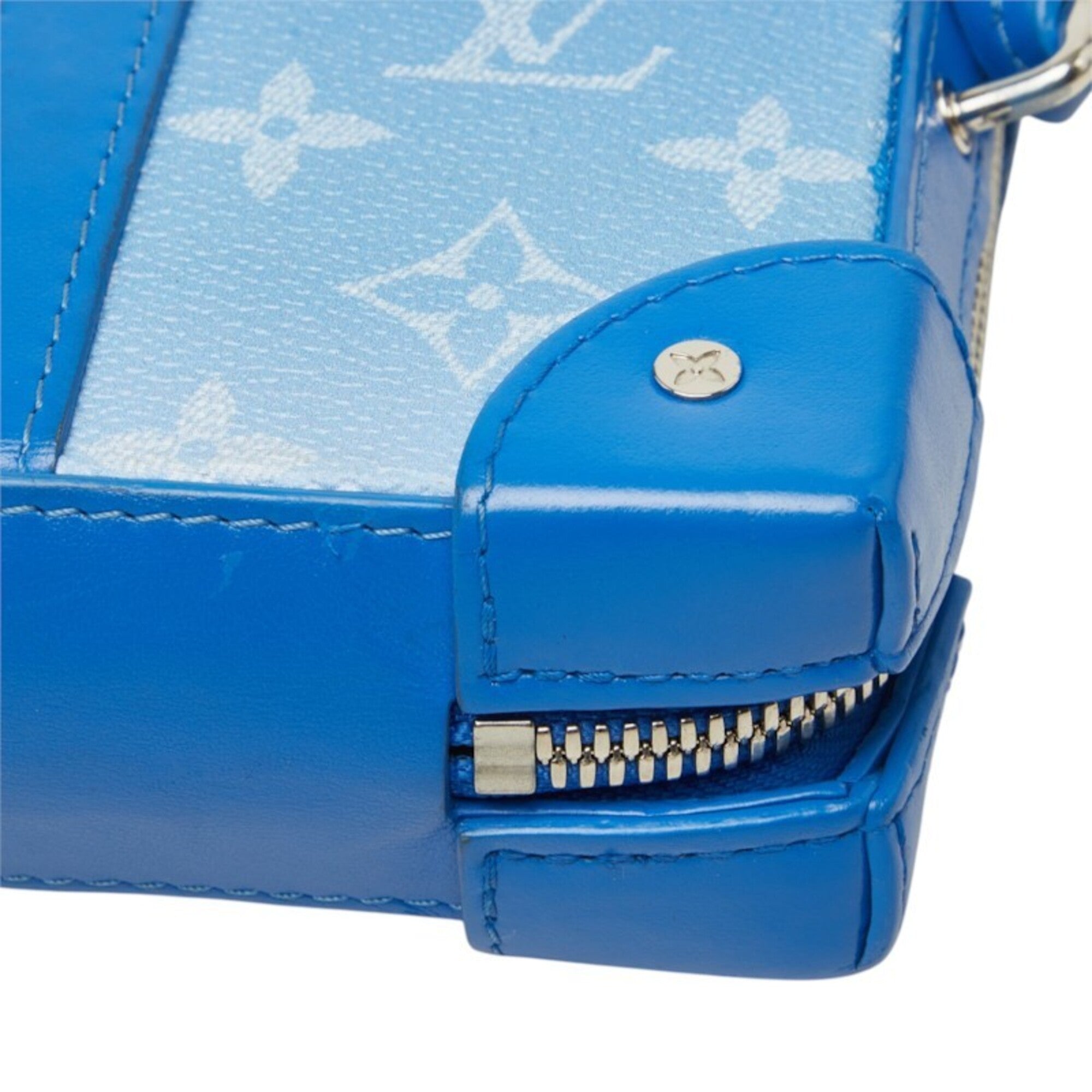 Louis Vuitton Blue Pvc Leather Shoulder Bag (Pre-Owned)