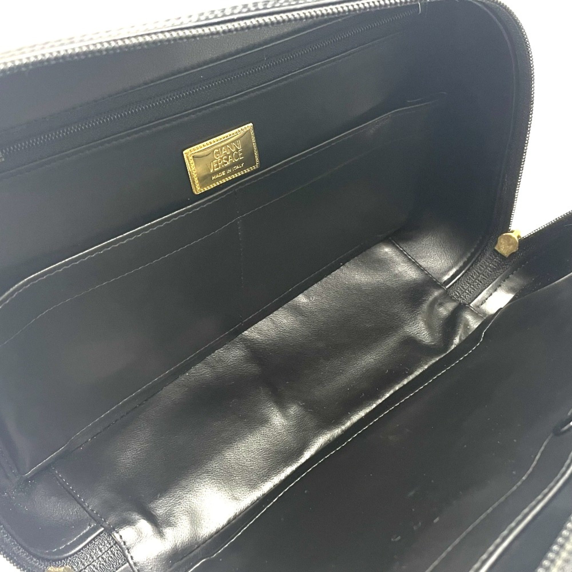 Versace Black Leather Handbag (Pre-Owned)