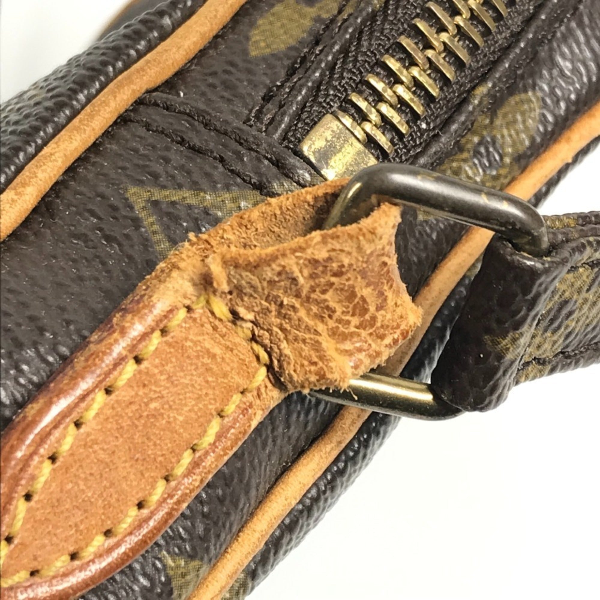 Louis Vuitton Brown Monogram Monogram Canvas Pochette Shoulder Bag (Pre-Owned)
