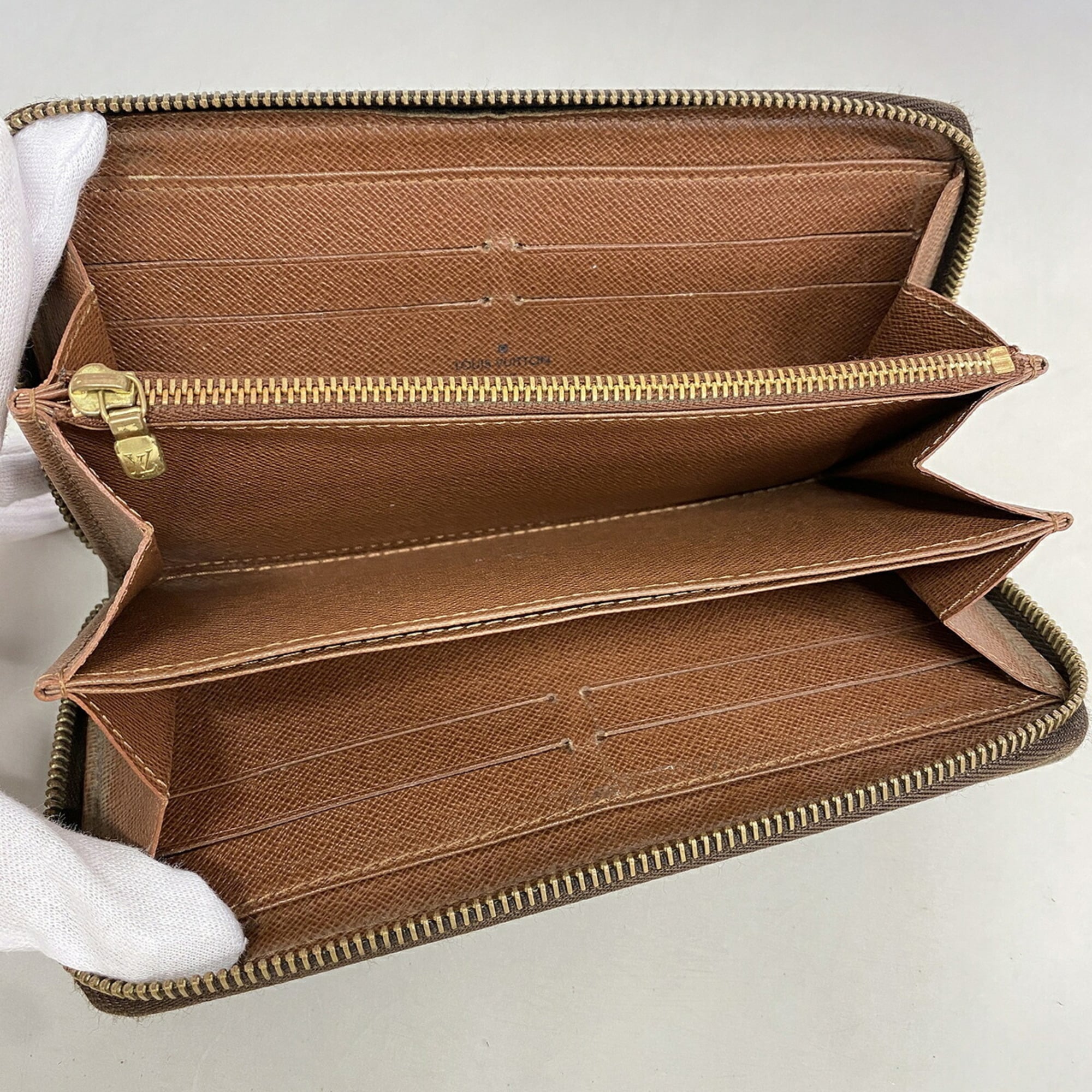 Louis Vuitton Brown Long Wallet (Bi-Fold) (Pre-Owned)