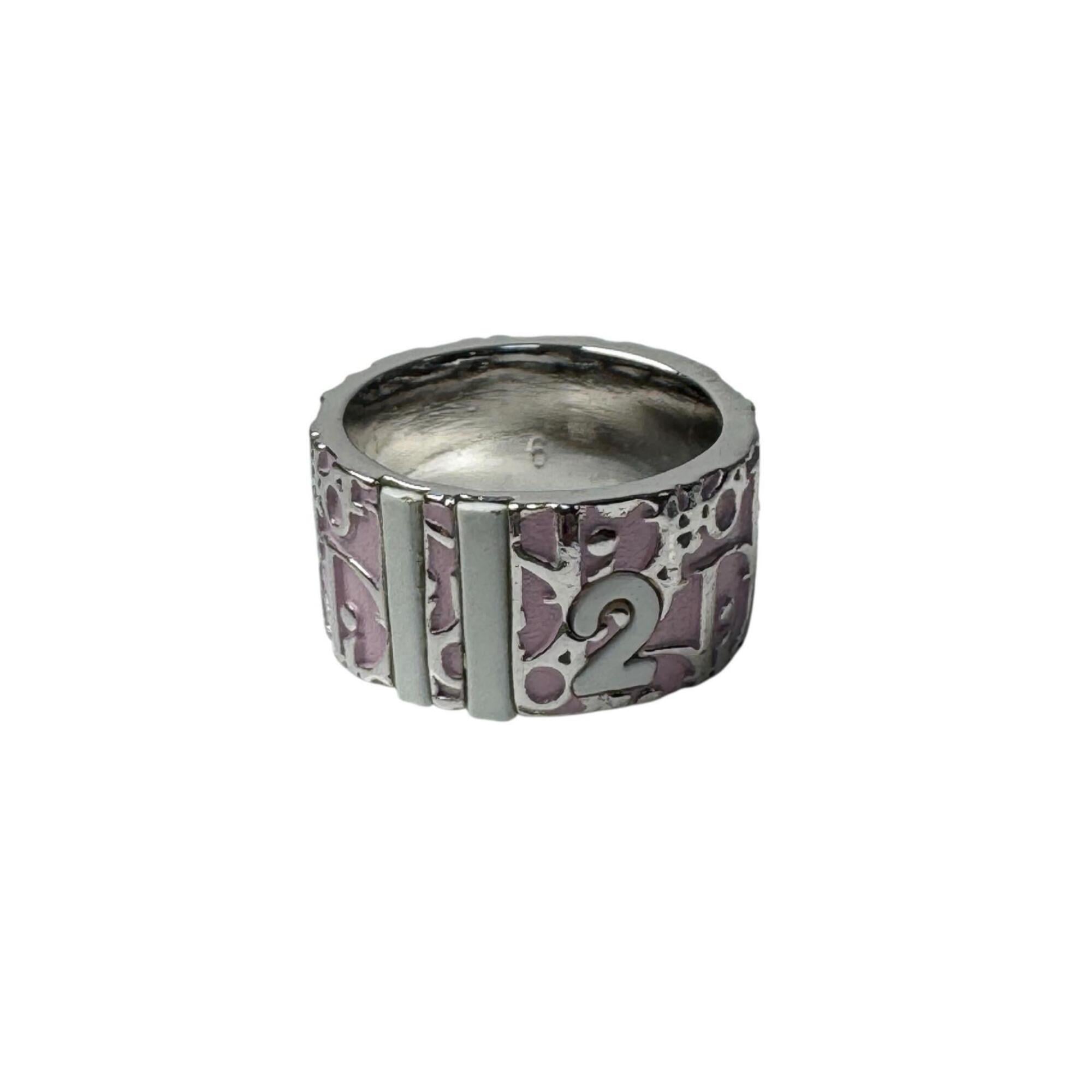 Christian Dior Silver Pink Metal Band Ring (Pre-Owned)