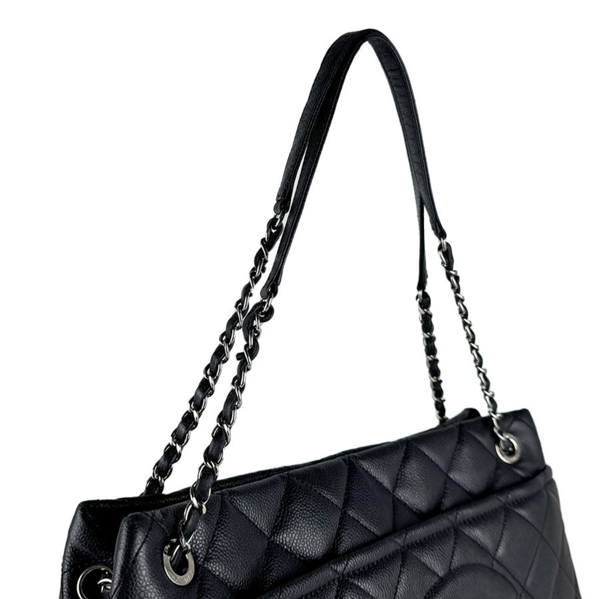 Chanel Black Grained Calfskin Shoulder Bag (Pre-Owned)