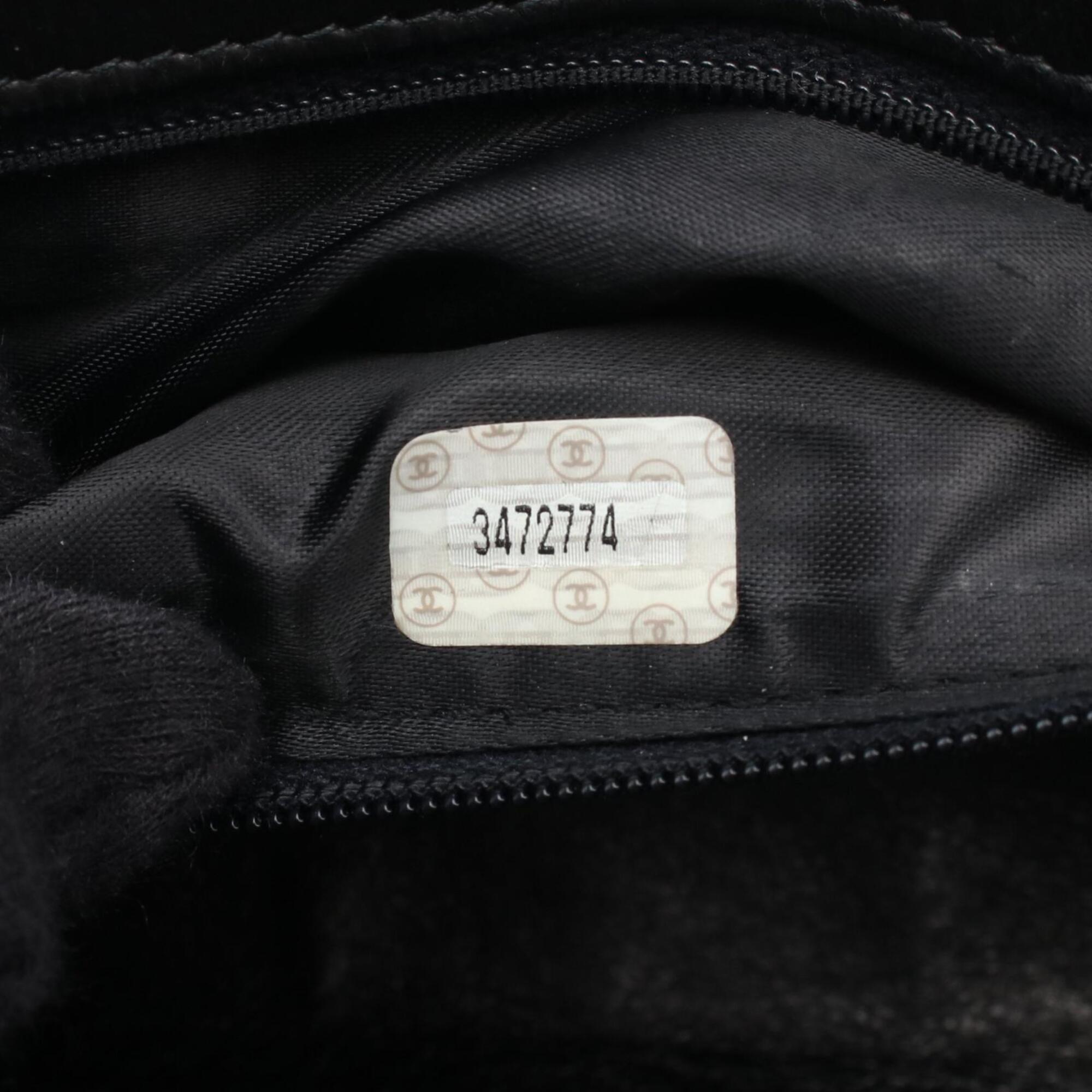 Chanel Black Leather Handbag Shoulder Bag (Pre-Owned)