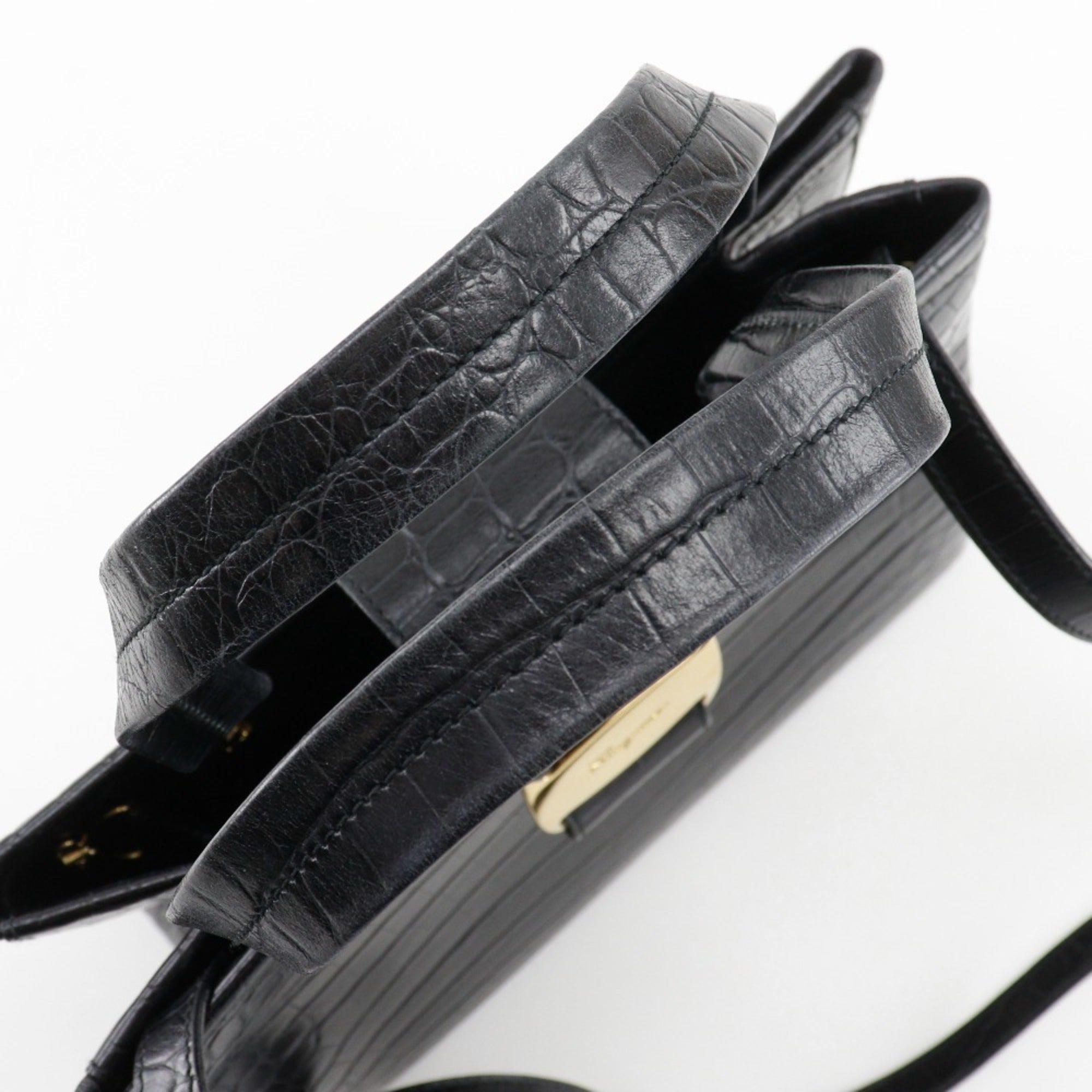 Salvatore Ferragamo Black Leather Handbag (Pre-Owned)