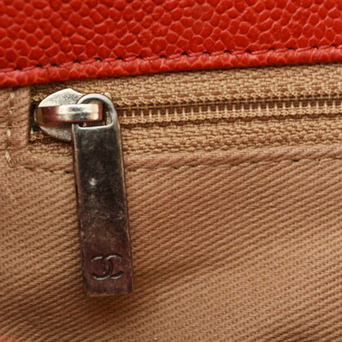 Chanel Red Color Caviar Leather Shoulder Bag (Pre-Owned)