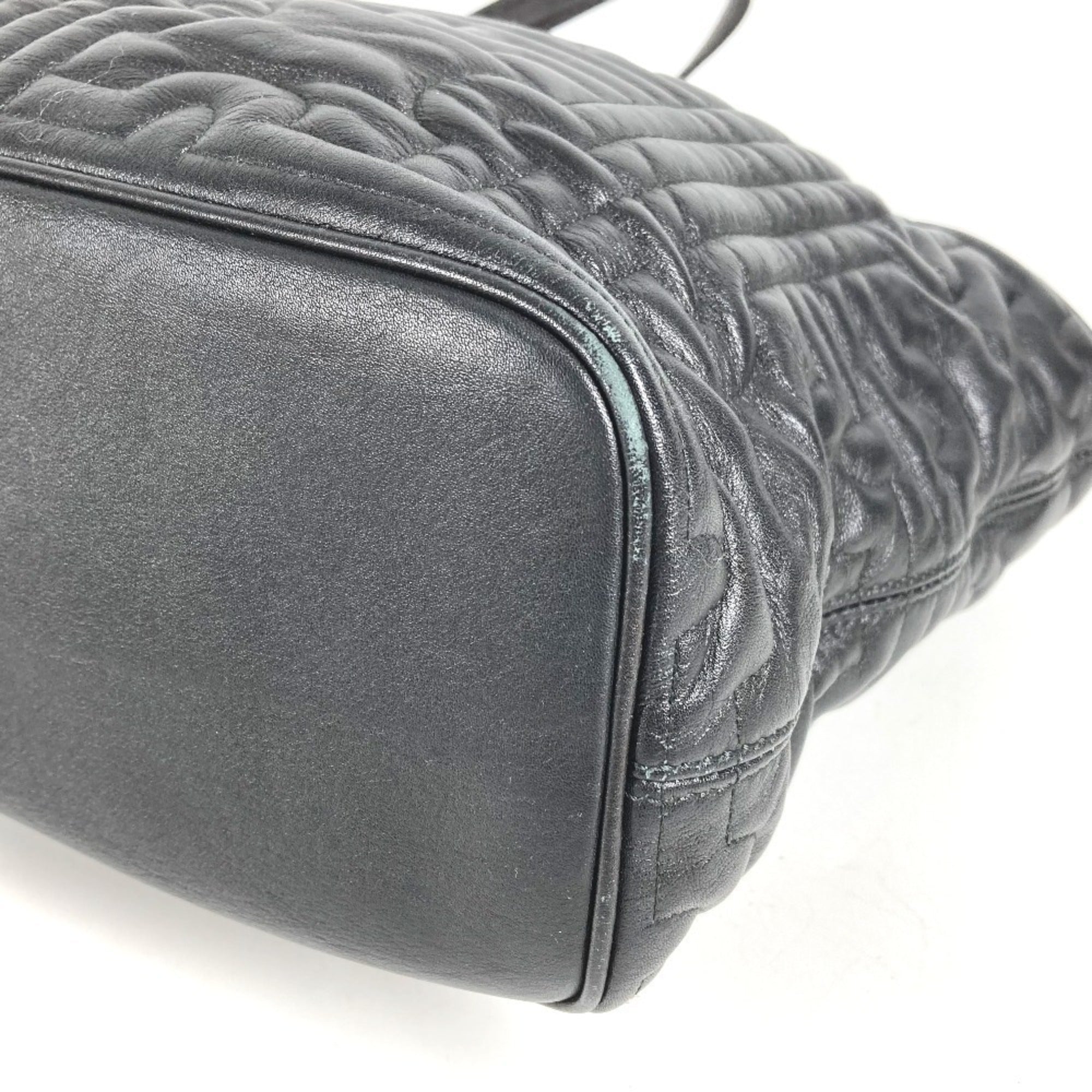 Bvlgari Black Leather Handbag Shoulder Bag (Pre-Owned)