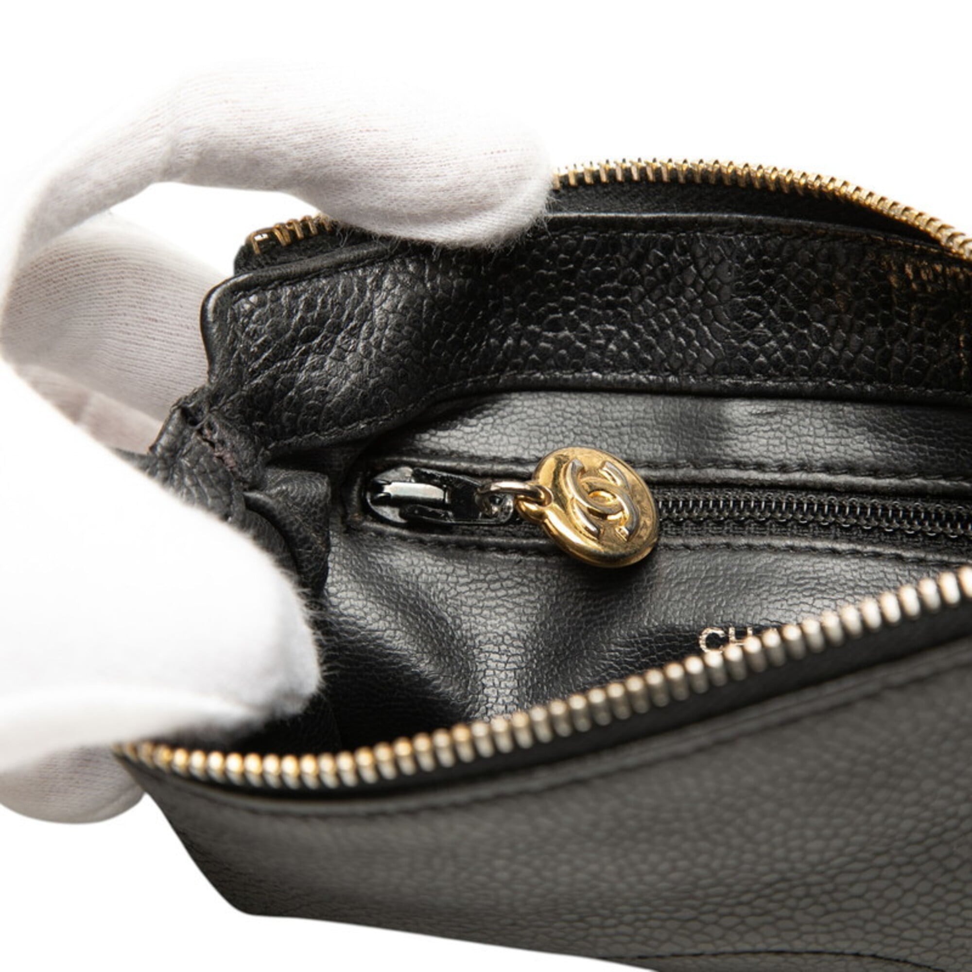 Chanel Black Grained Calfskin Handbag Pouch (Pre-Owned)