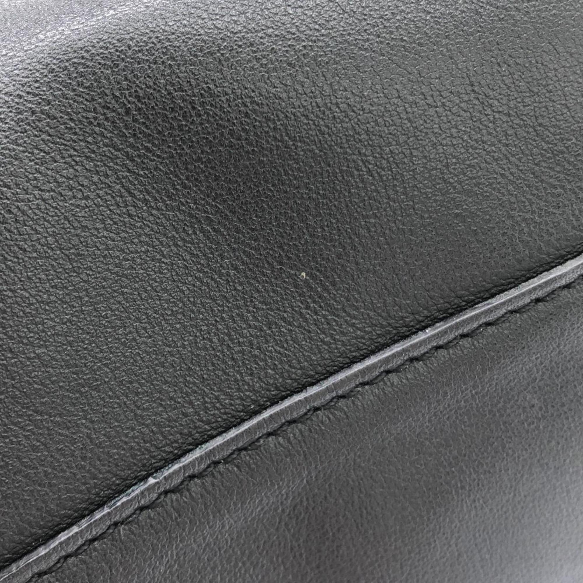 Loewe Black Leather Handbag (Pre-Owned)