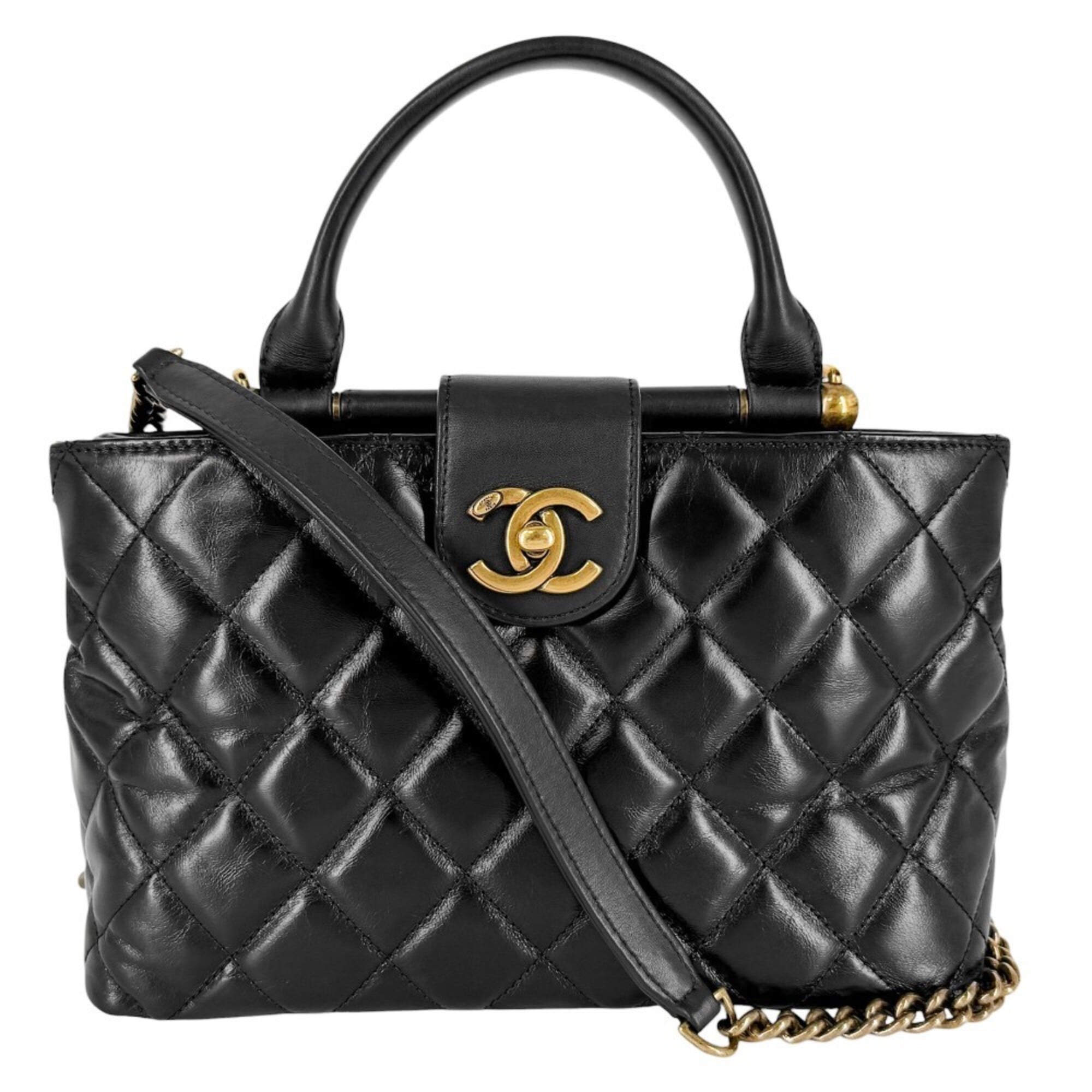 Chanel Matelasse Black Leather Handbag Shoulder Bag (Pre-Owned)