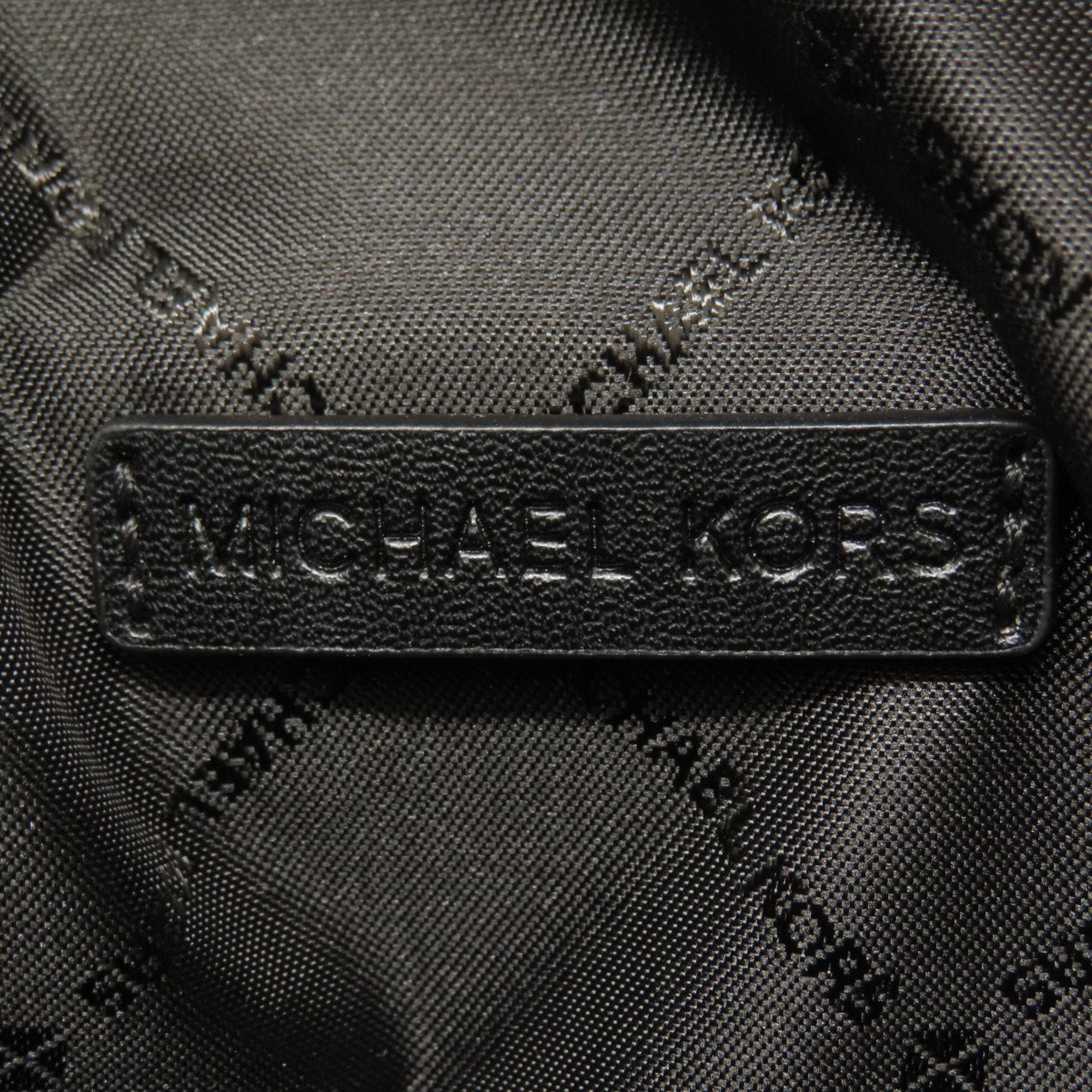Michael Kors Black Leather Shoulder Bag (Pre-Owned)