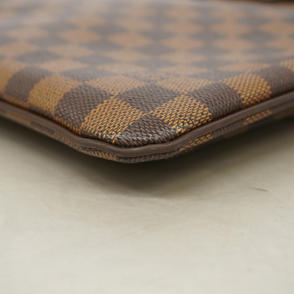 Louis Vuitton Ebene Shoulder Bag (Pre-Owned)